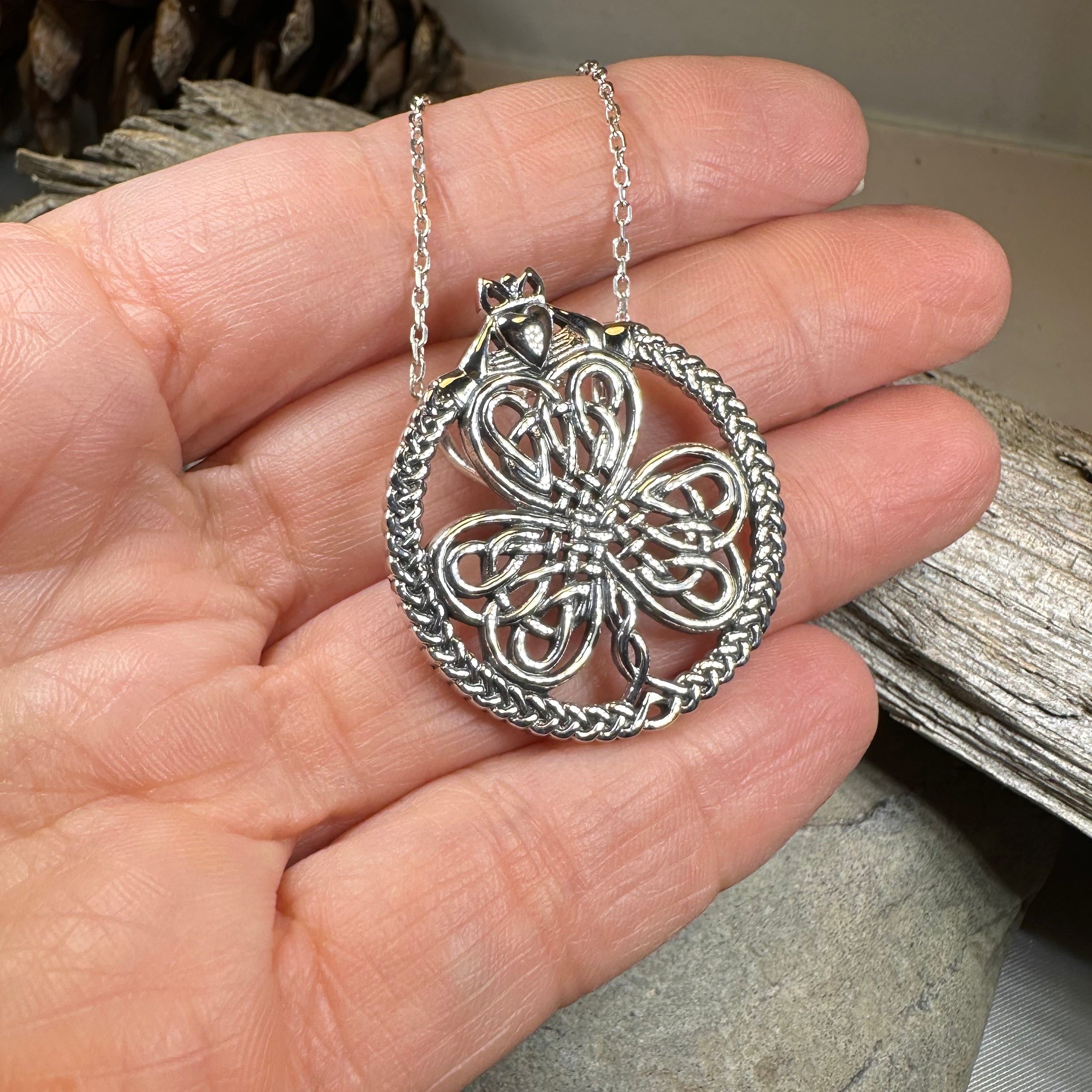 Sylvania Shamrock Necklace