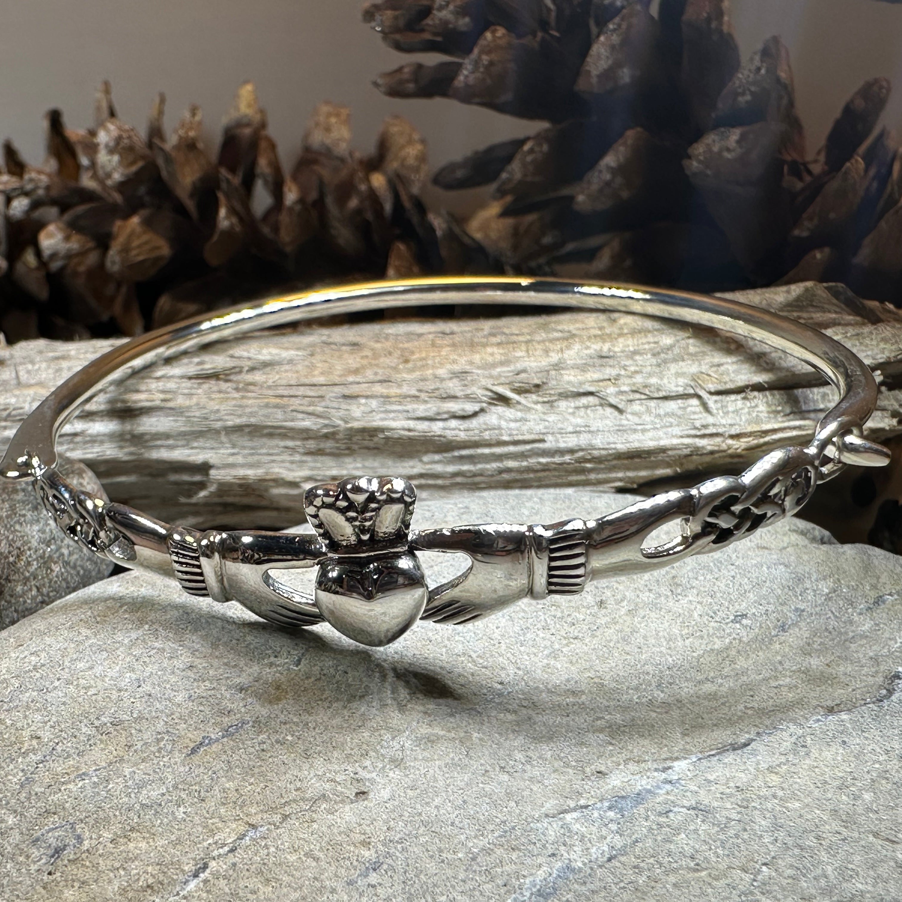 Pure Romance Irish Claddagh Bracelet