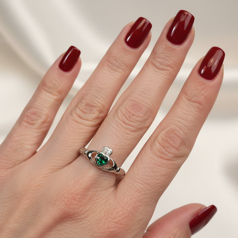 Emerald Meadow Irish Claddagh Ring