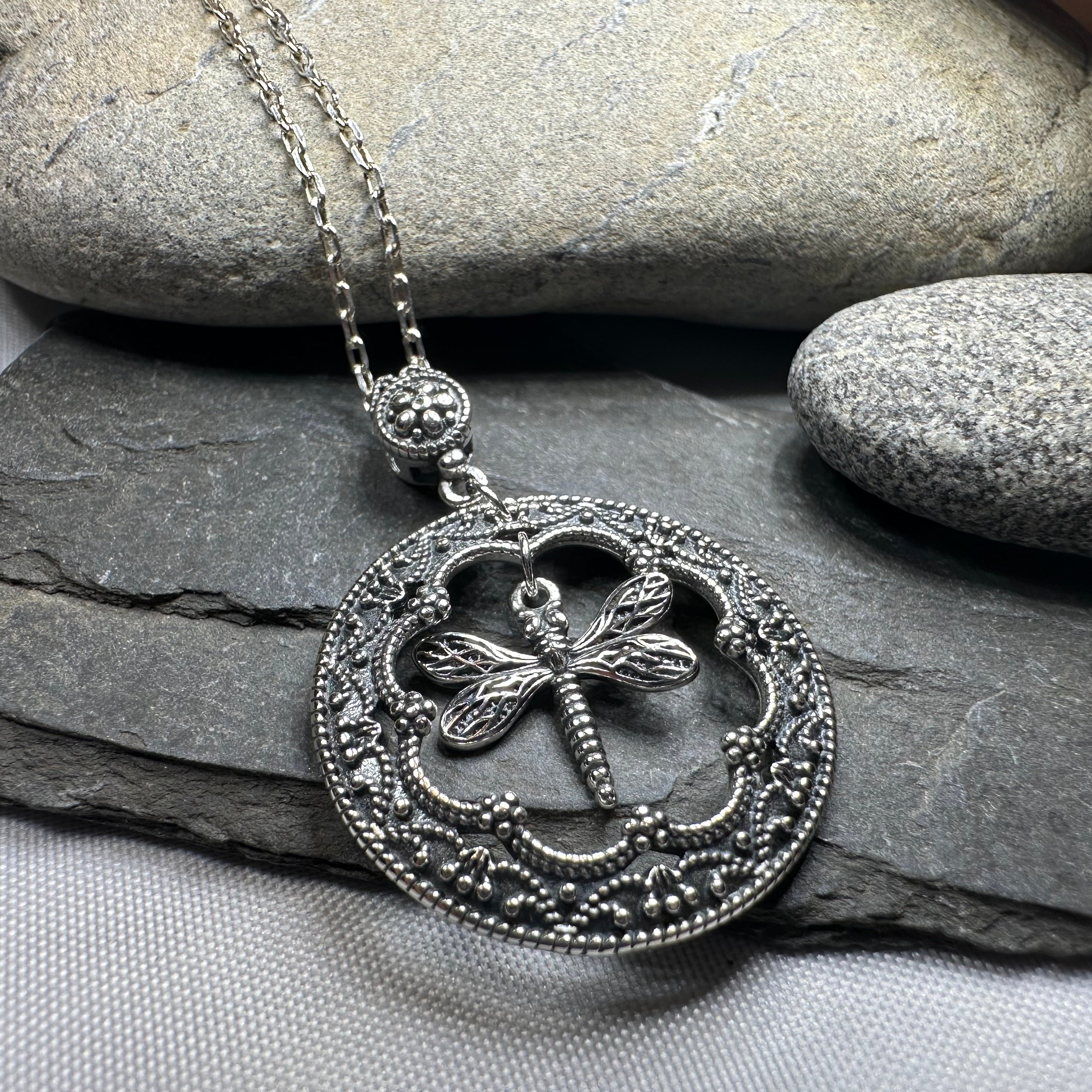 Cheerful Dragonfly Necklace for Women