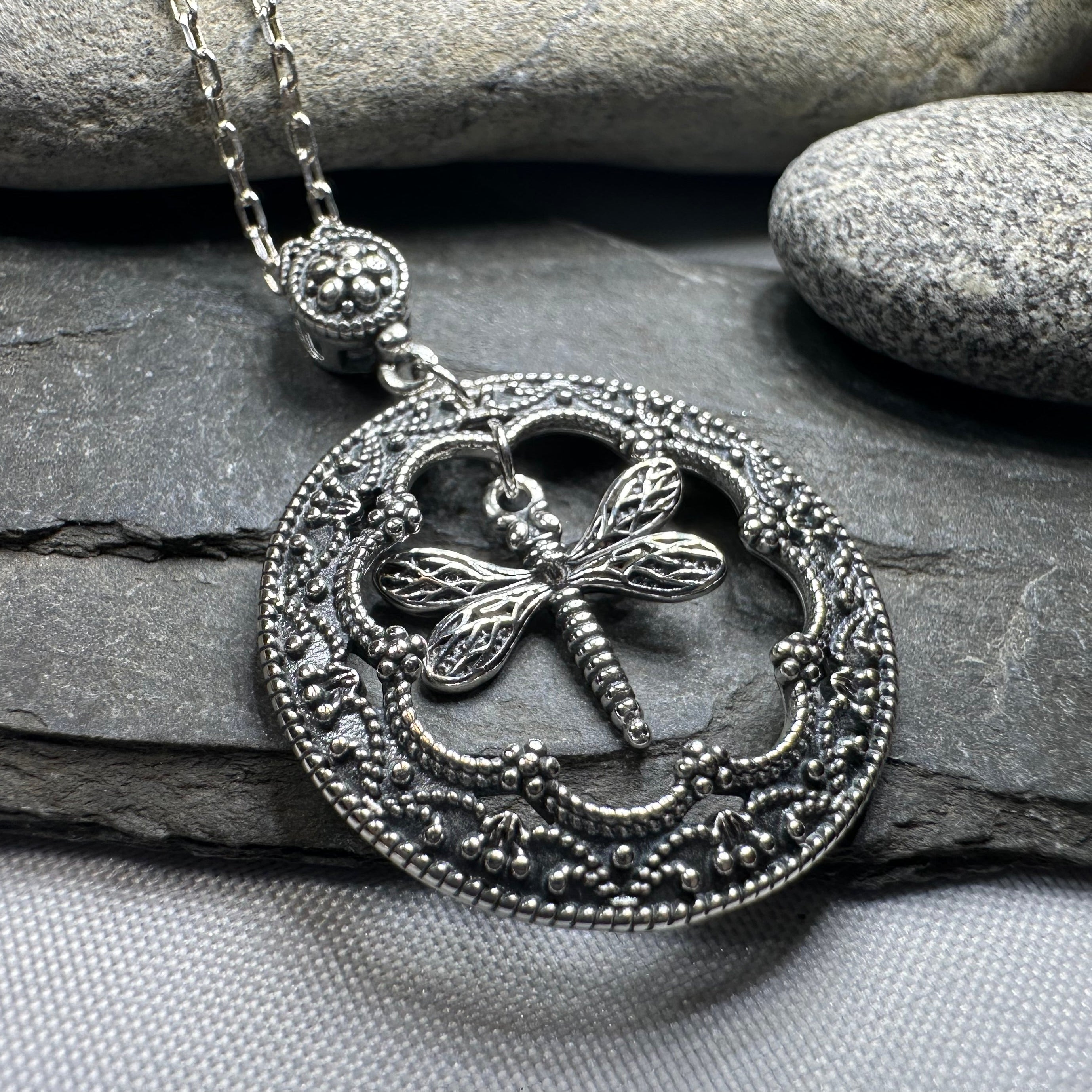 Cheerful Dragonfly Necklace for Women