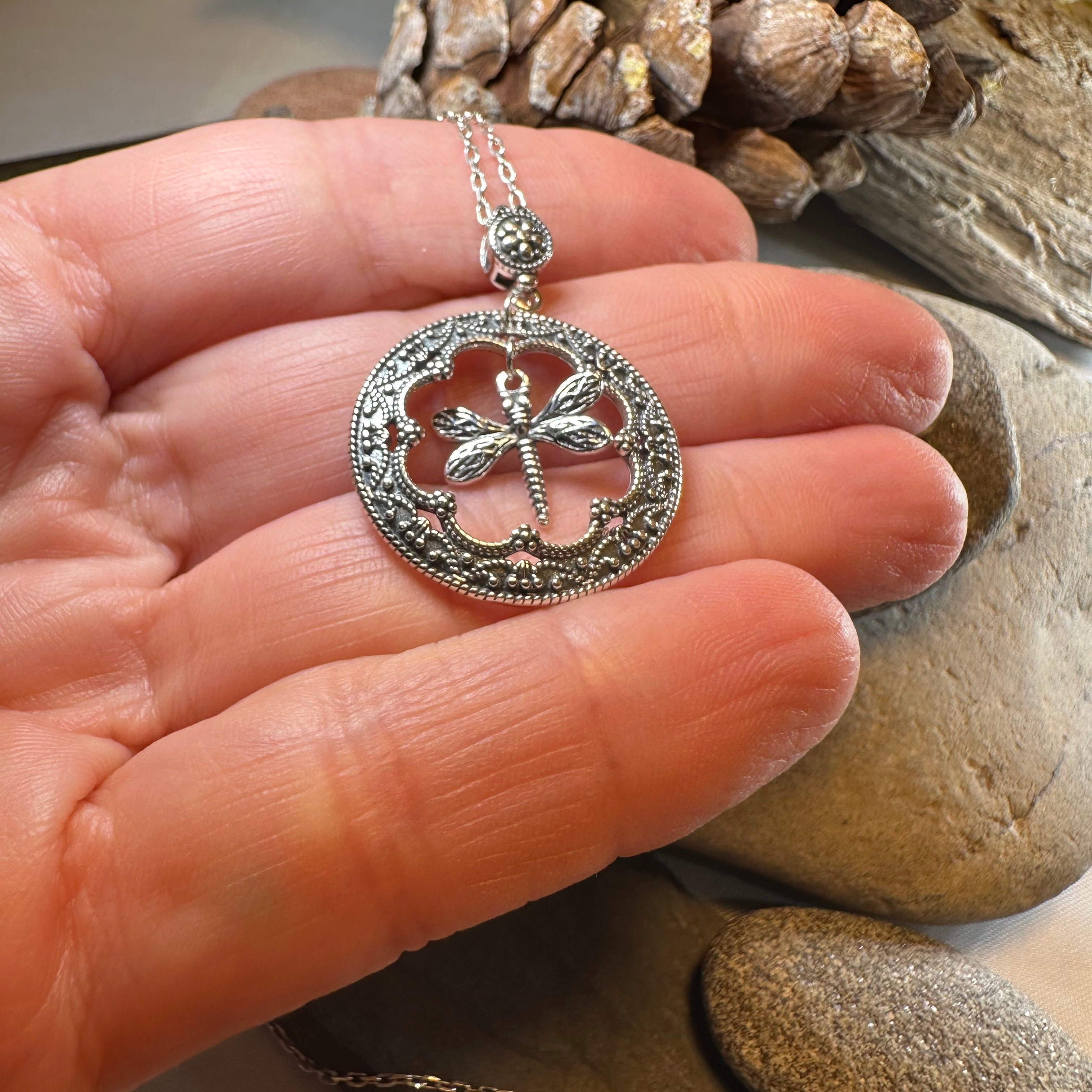 Cheerful Dragonfly Necklace for Women