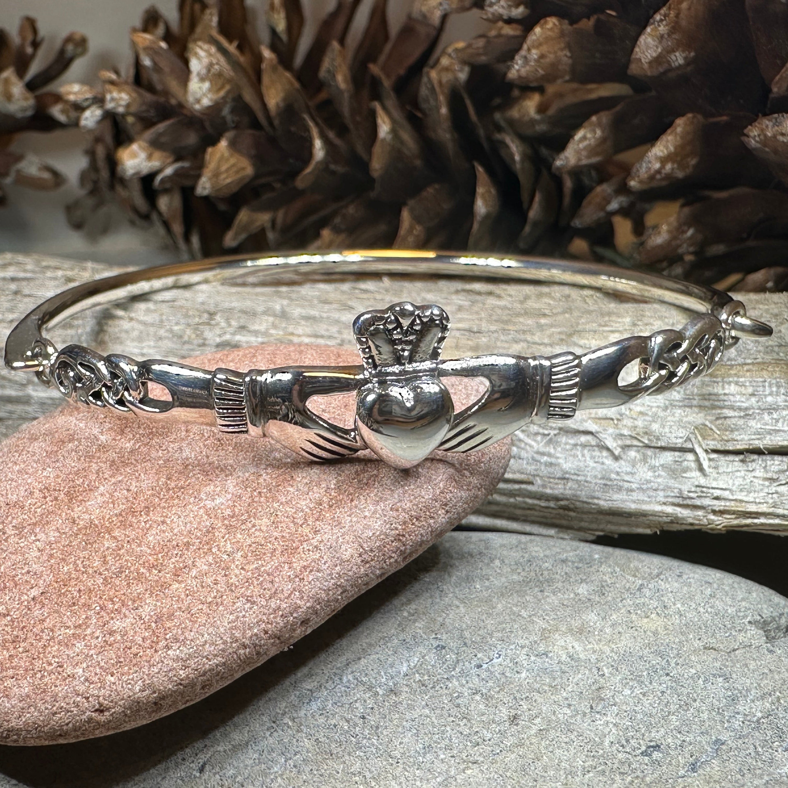Pure Romance Irish Claddagh Bracelet