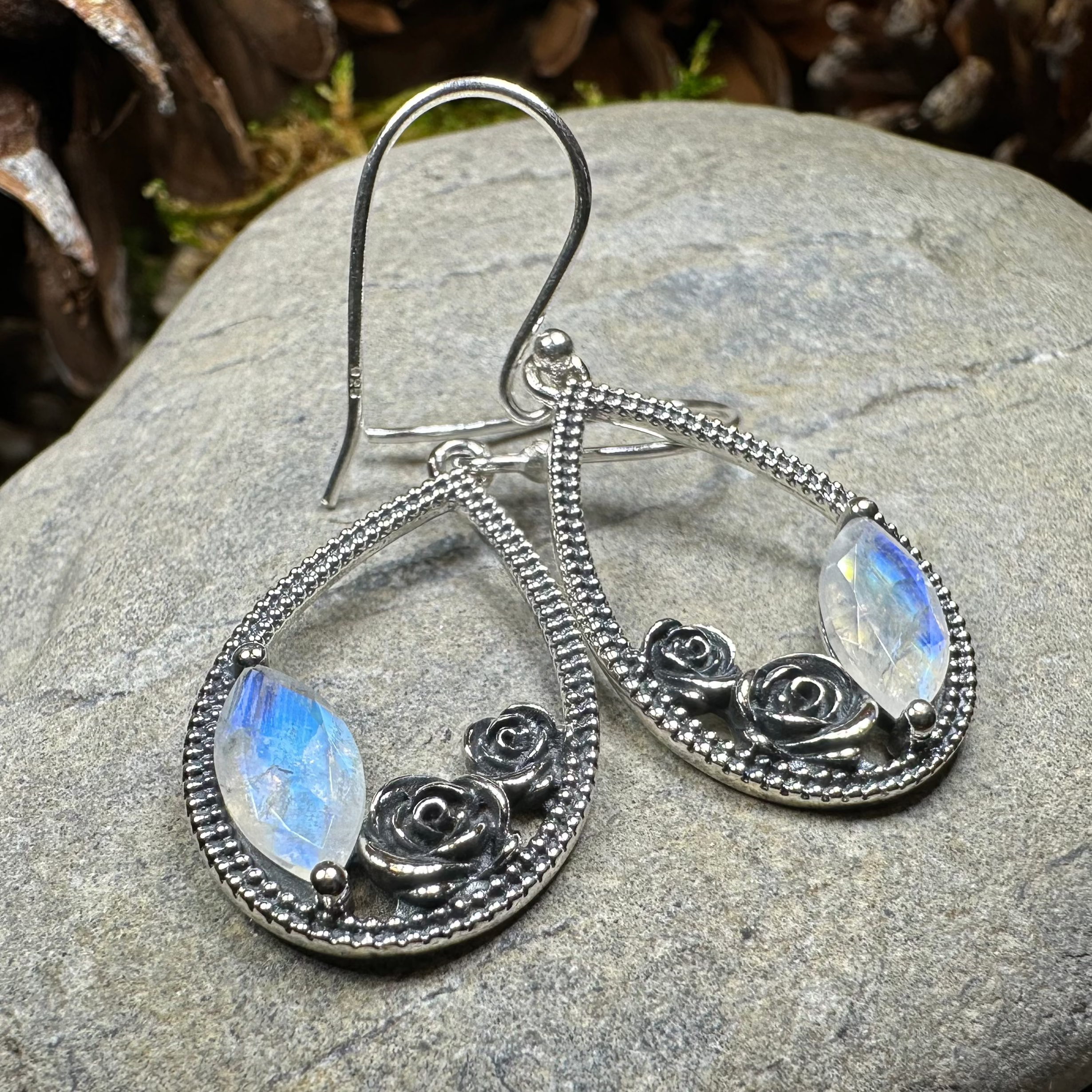 Sweet Irish Rose Earrings for Women