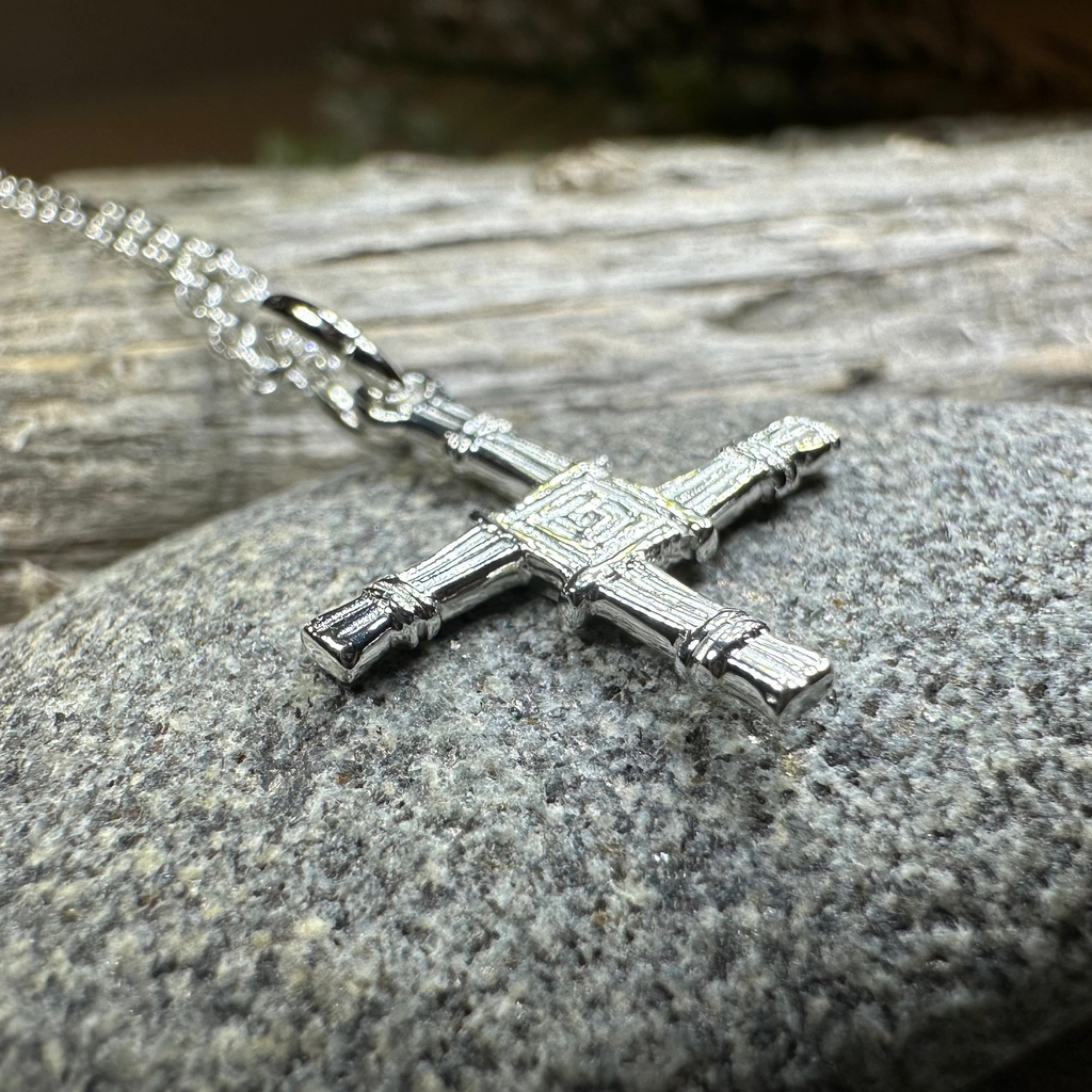 Petite Saint Brigid's Cross
