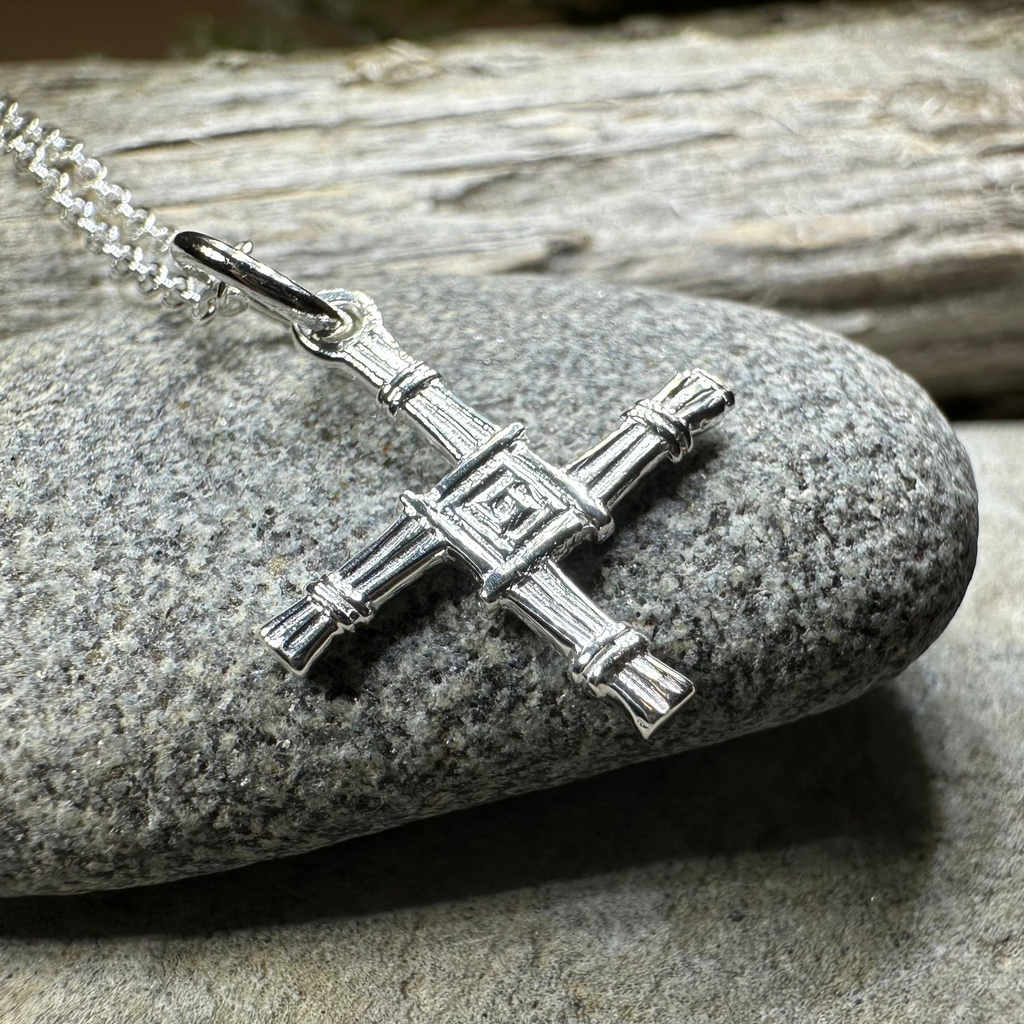 Petite Saint Brigid's Cross