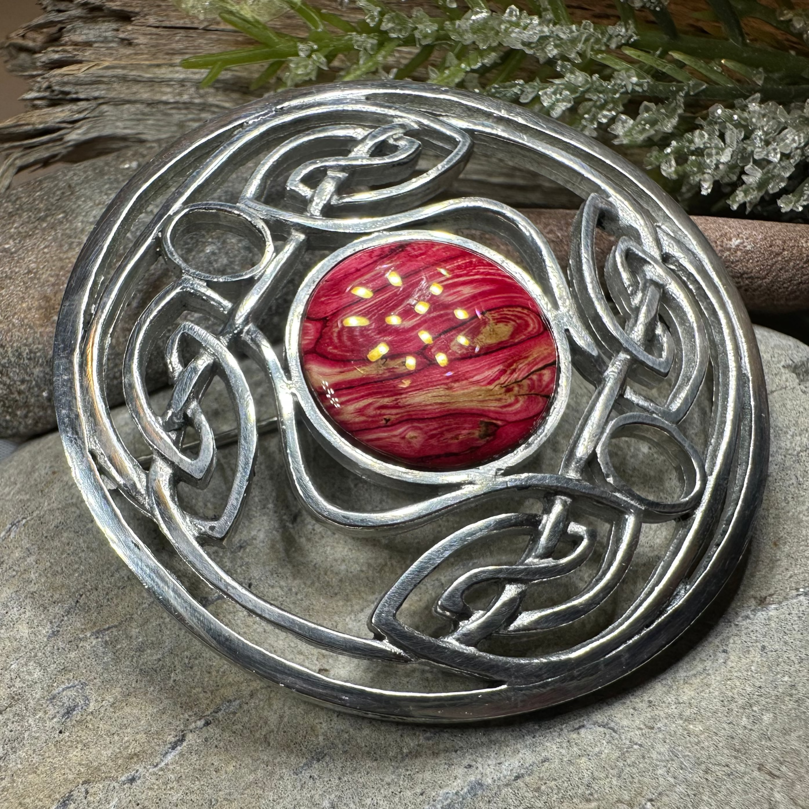 Heathergems Celtic Knot Brooch - Classic Scottish Jewelry