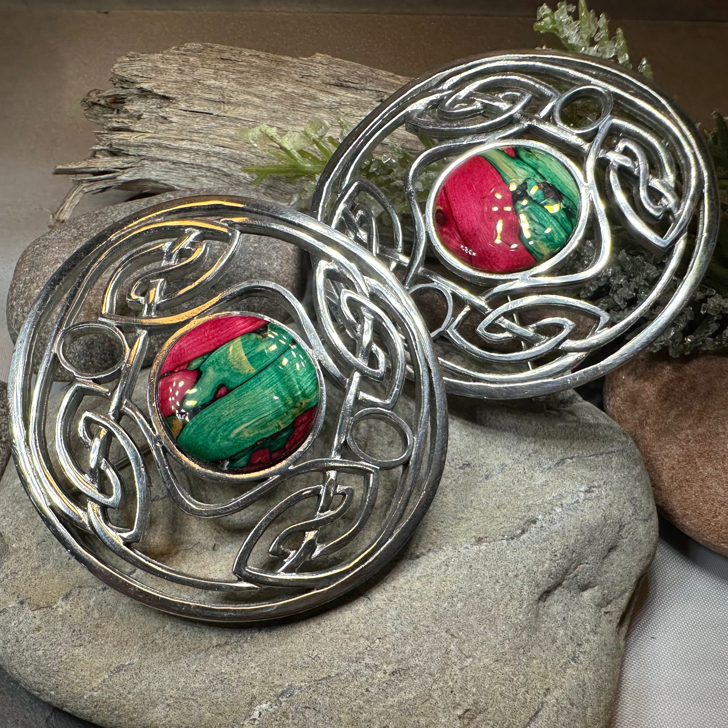 Heathergems Celtic Knot Brooch - Classic Scottish Jewelry