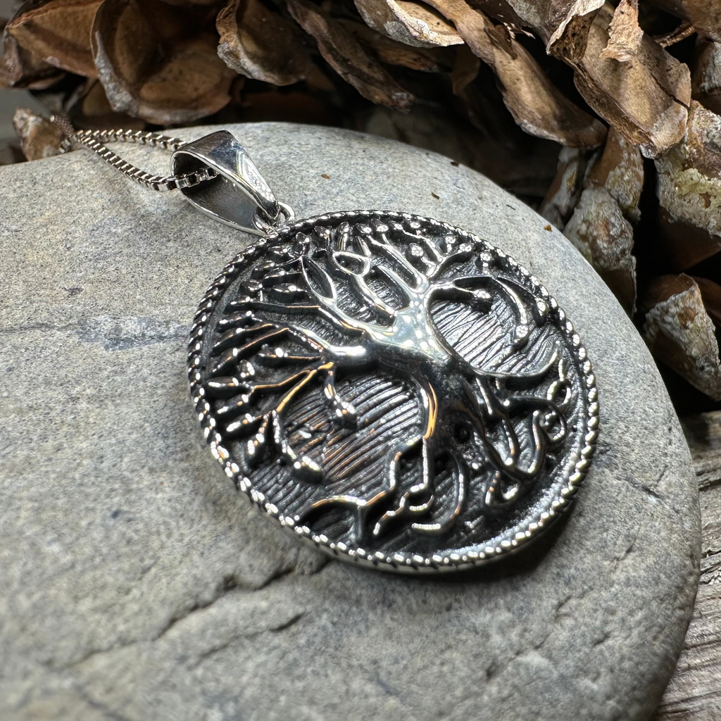Duille Celtic Tree of Life Necklace in Sterling Silver