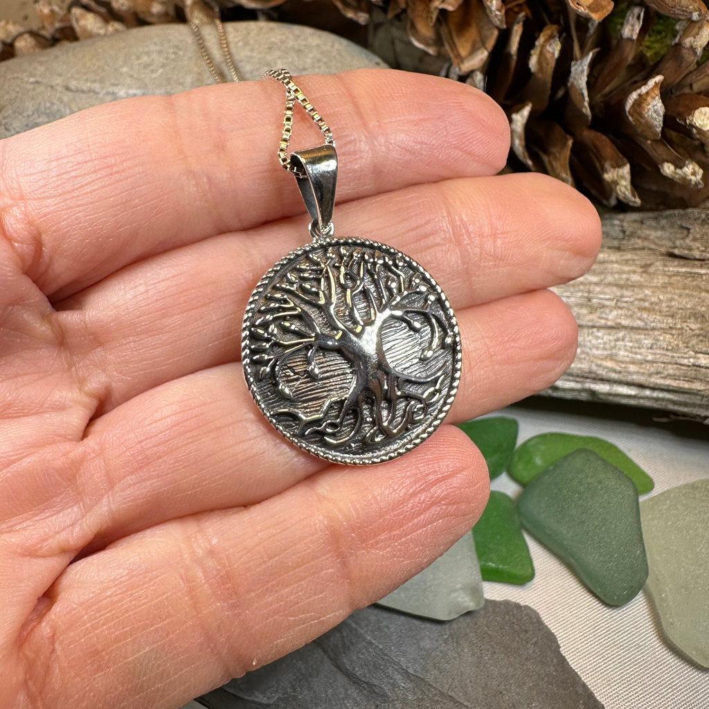 Duille Celtic Tree of Life Necklace in Sterling Silver
