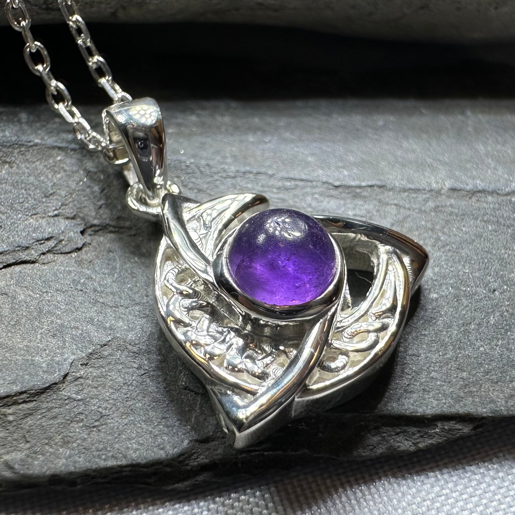 Evie Crescent Moon Necklace