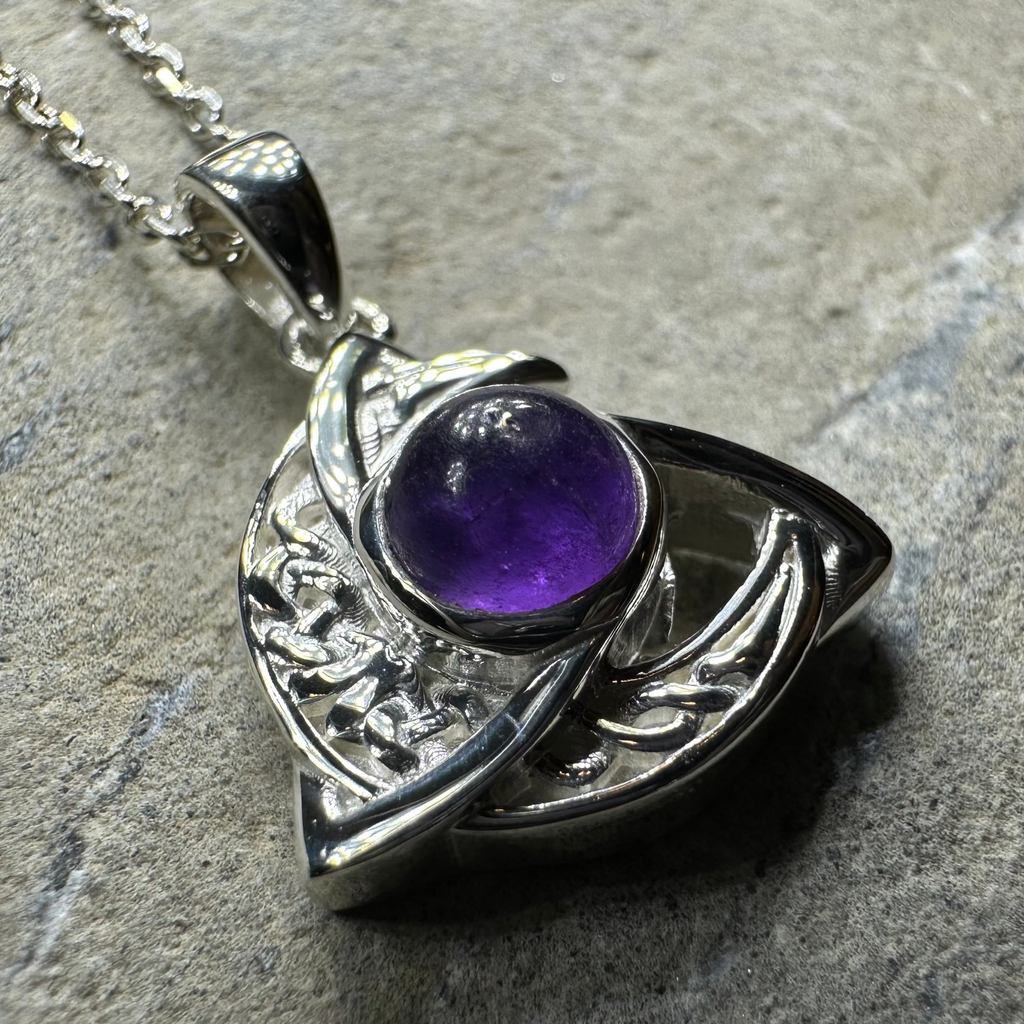 Evie Crescent Moon Necklace
