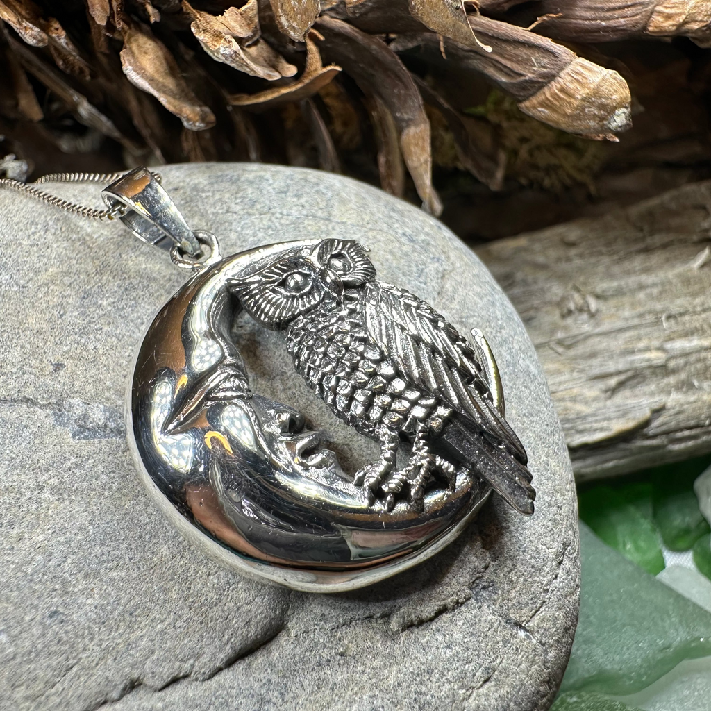 Oidhche Mhath Owl Necklace