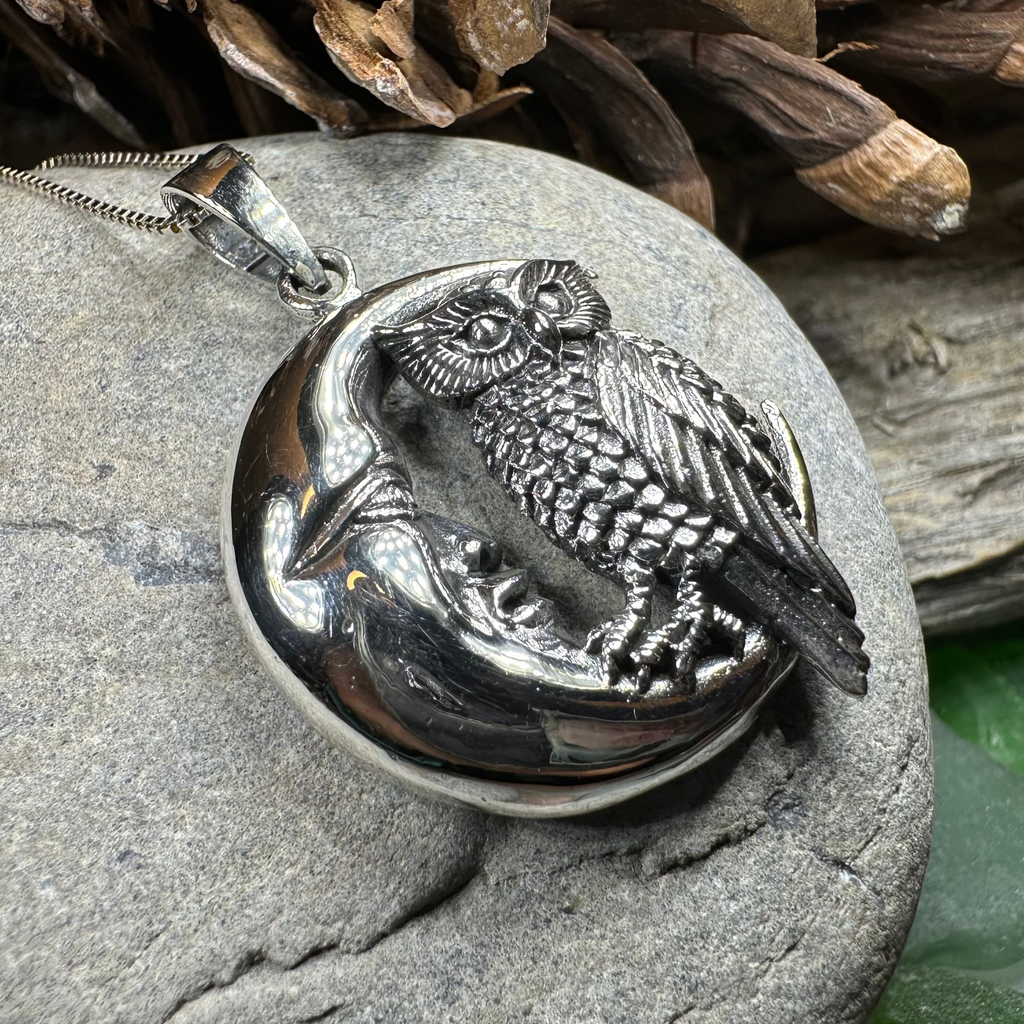 Oidhche Mhath Owl Necklace