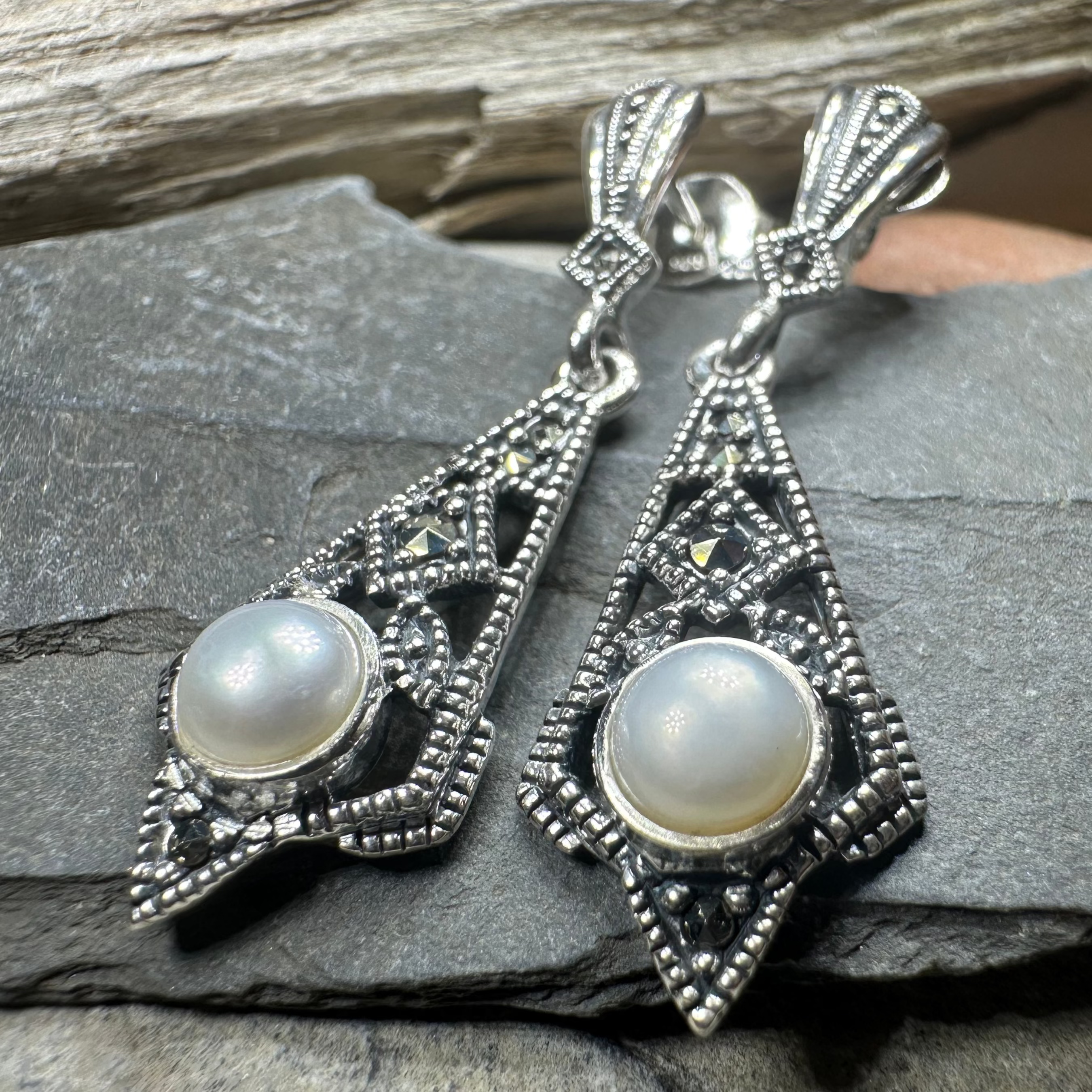 Elora Celtic Knot Pearl Earrings