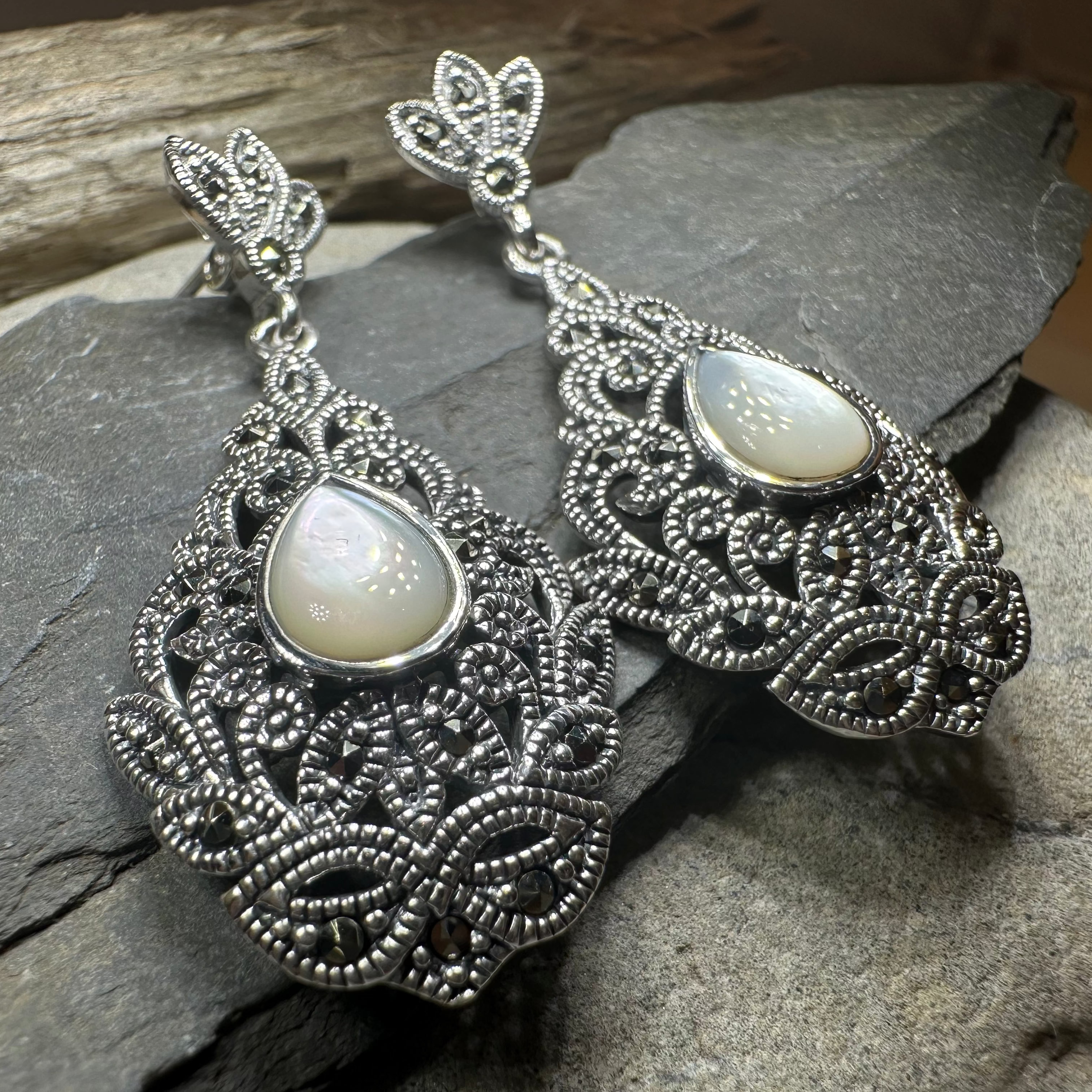 Cecette Romantic Earrings