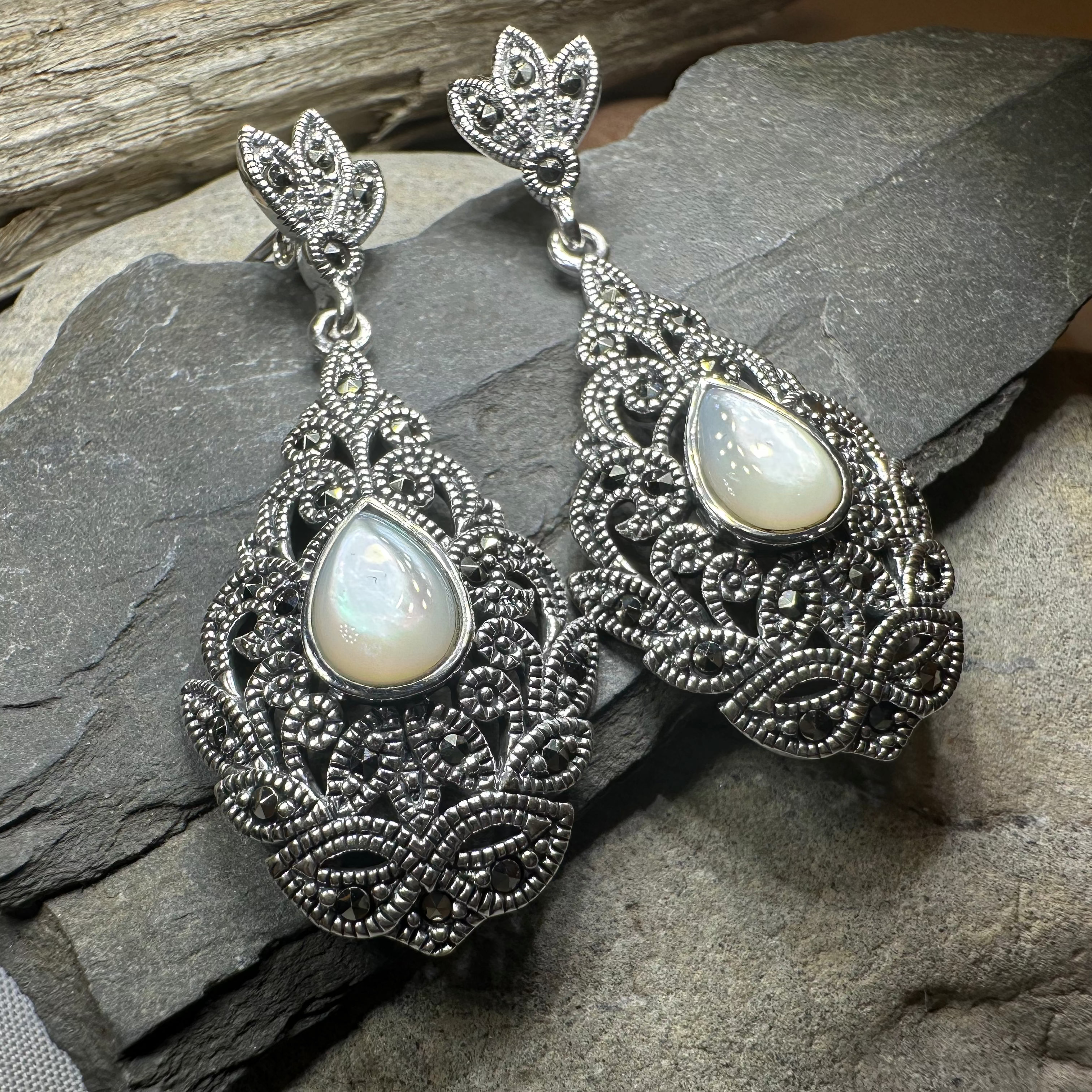 Cecette Romantic Earrings
