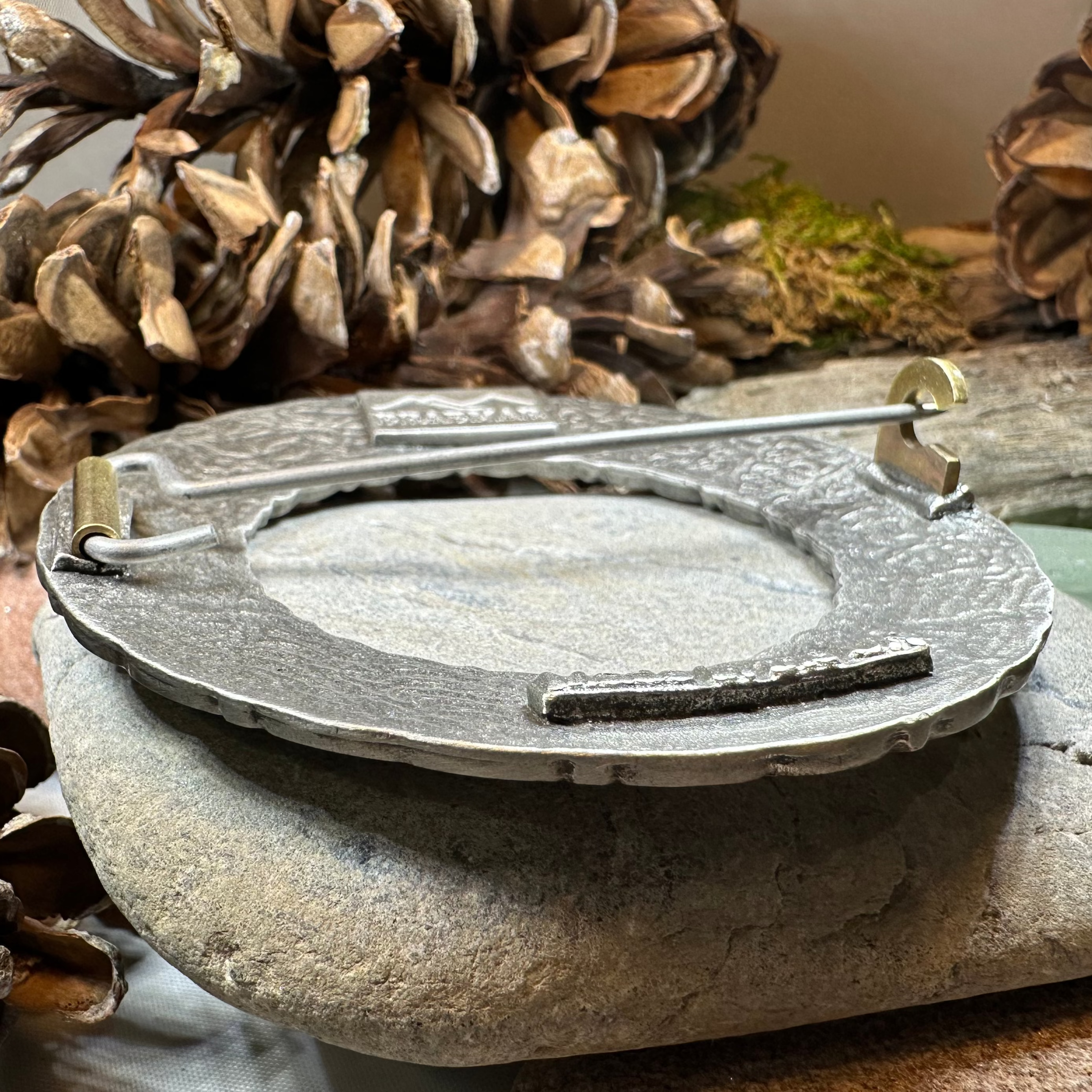 Cahir Celtic Trinity Knot Tartan Pin - Handmade in Scotland