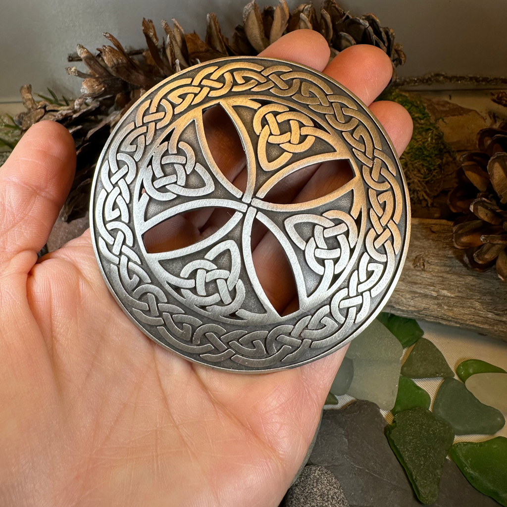Large Celtic Cross Tartan Pin - Handmade in Scotland