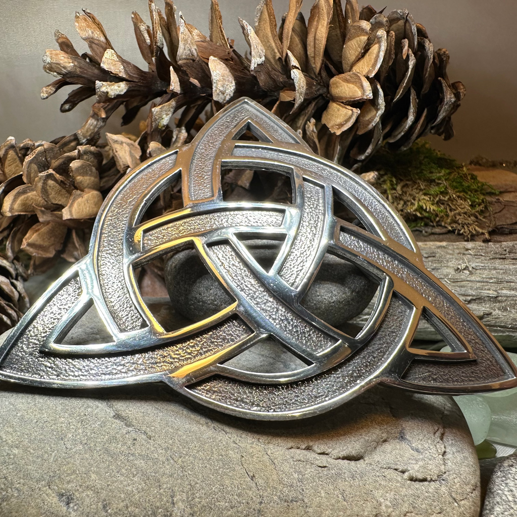 Large Celtic Triquetra Tartan Pin - Handmade in Scotland