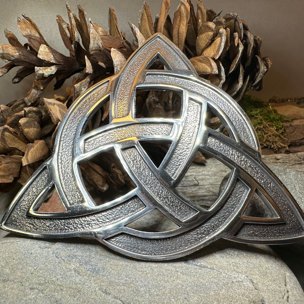 Large Celtic Triquetra Tartan Pin - Handmade in Scotland