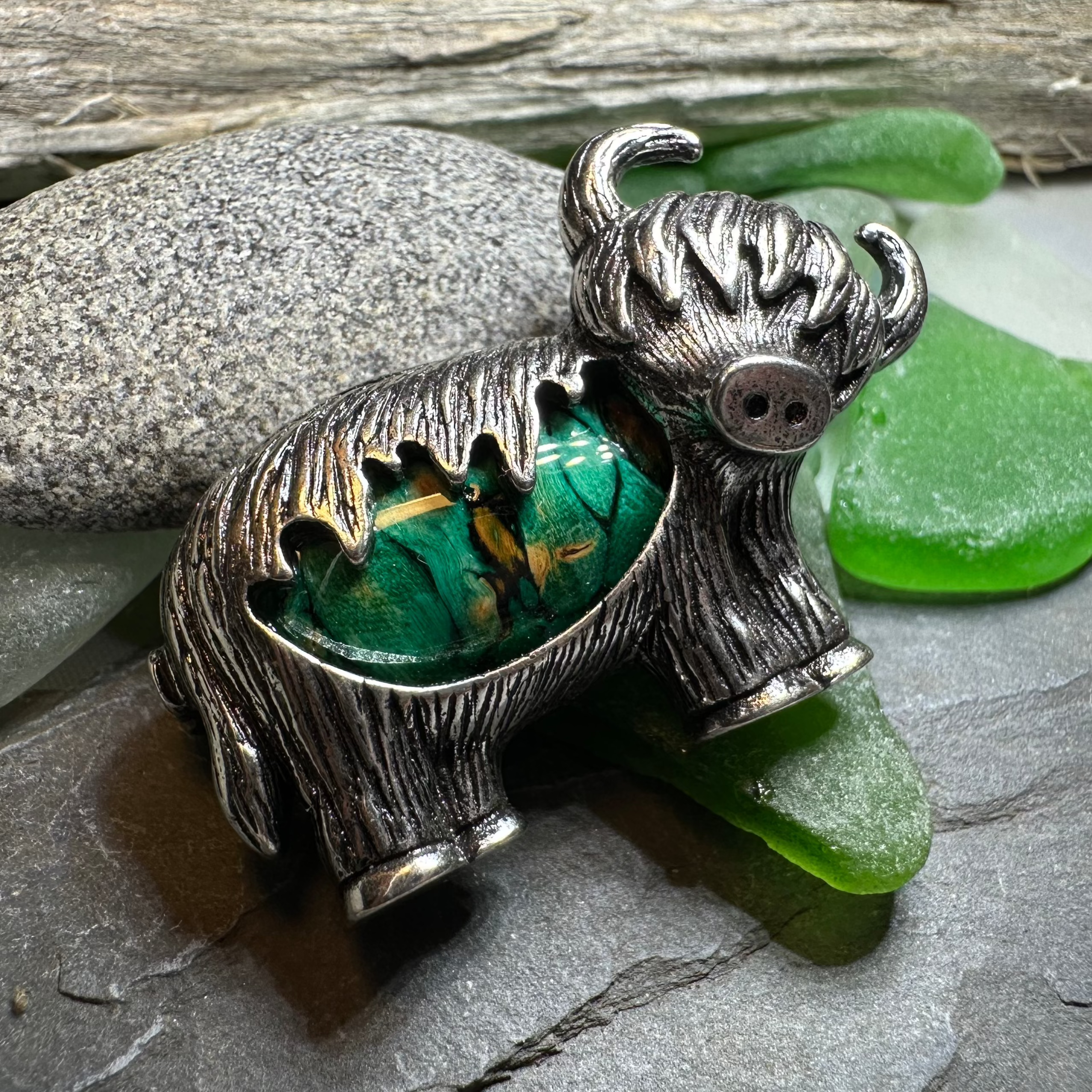 Heathergems Highland Cow Brooch - Handmade in Scotland