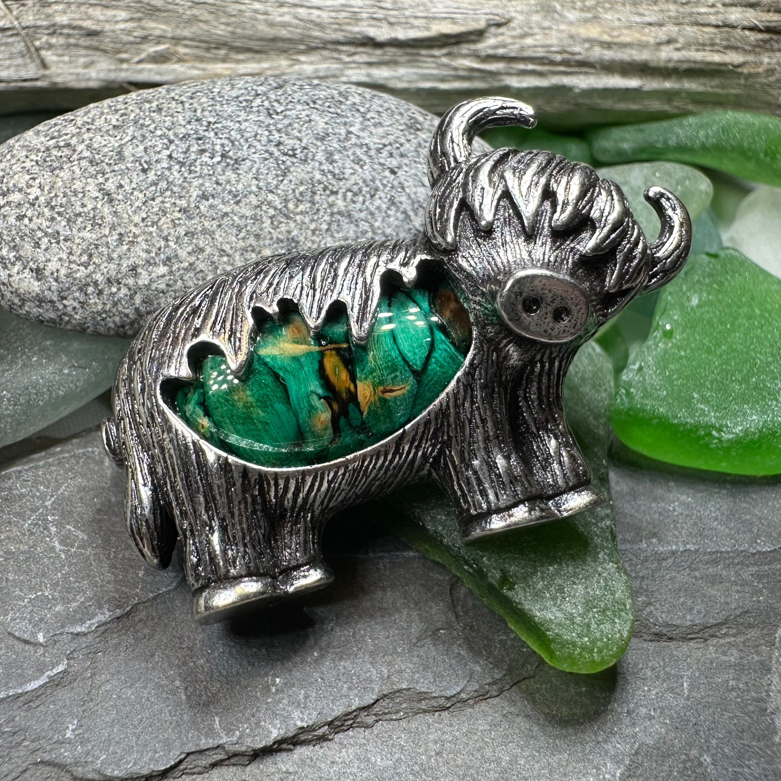 Heathergems Highland Cow Brooch - Handmade in Scotland
