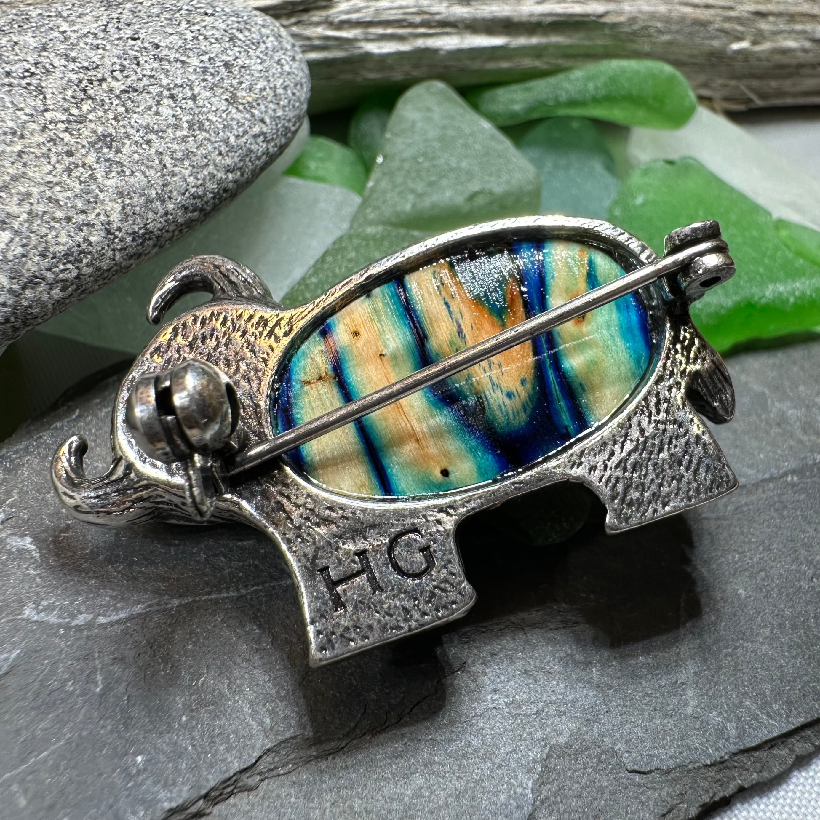 Heathergems Highland Cow Brooch - Handmade in Scotland