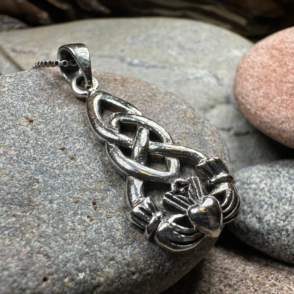 Croi Claddagh Necklace
