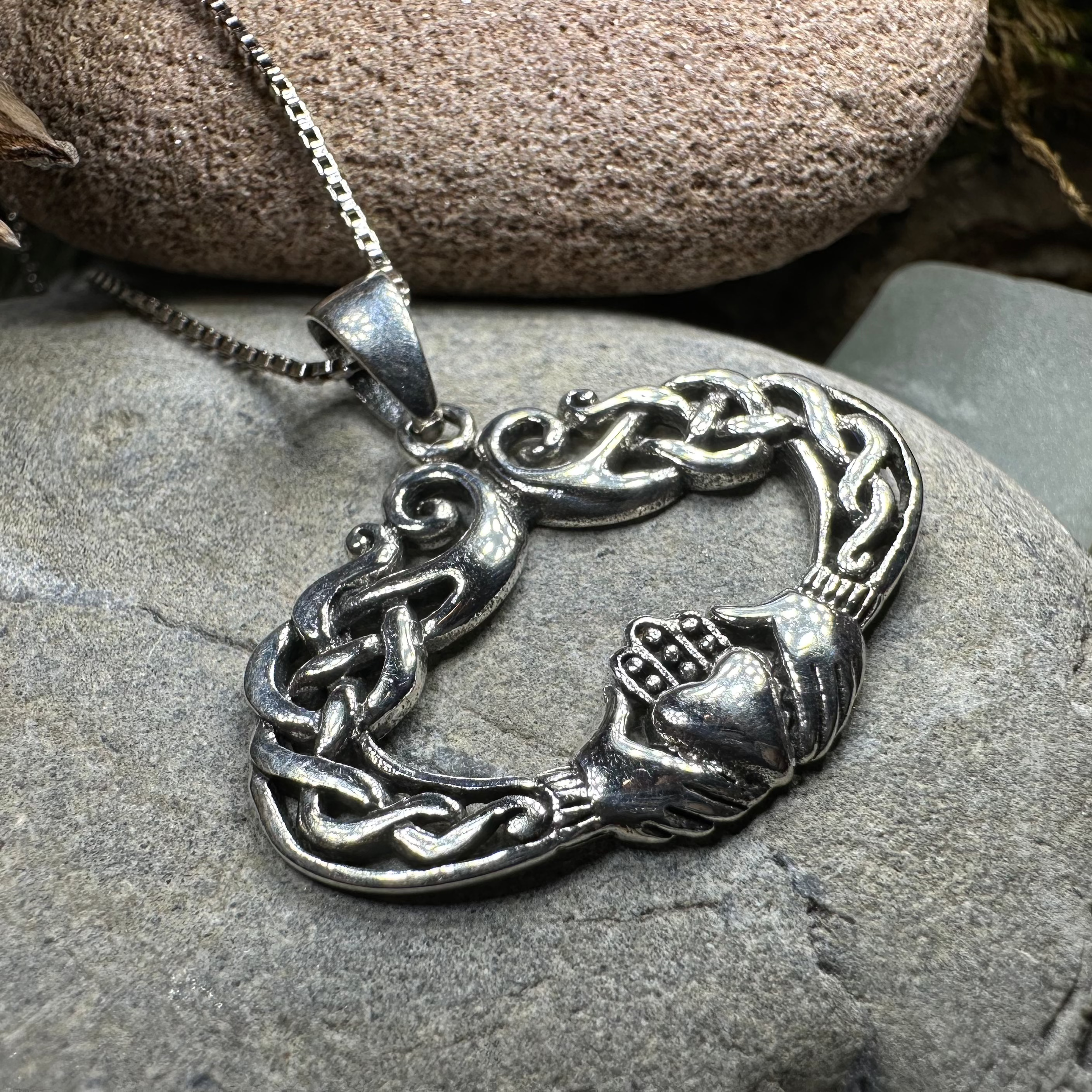 Claddagh Celtic Lace Necklace