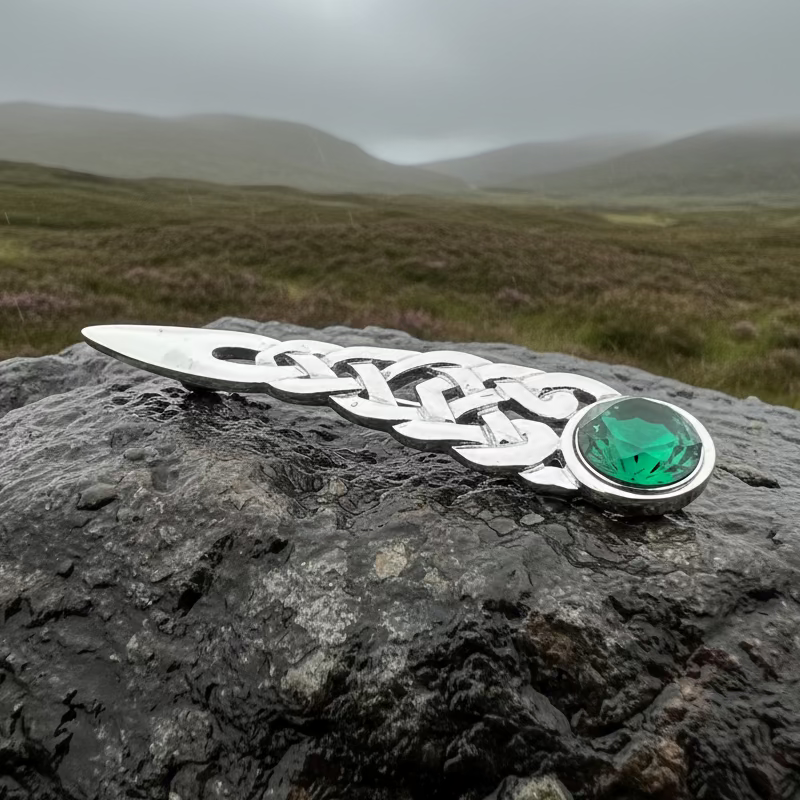 Overton Celtic Knot Kilt Pin