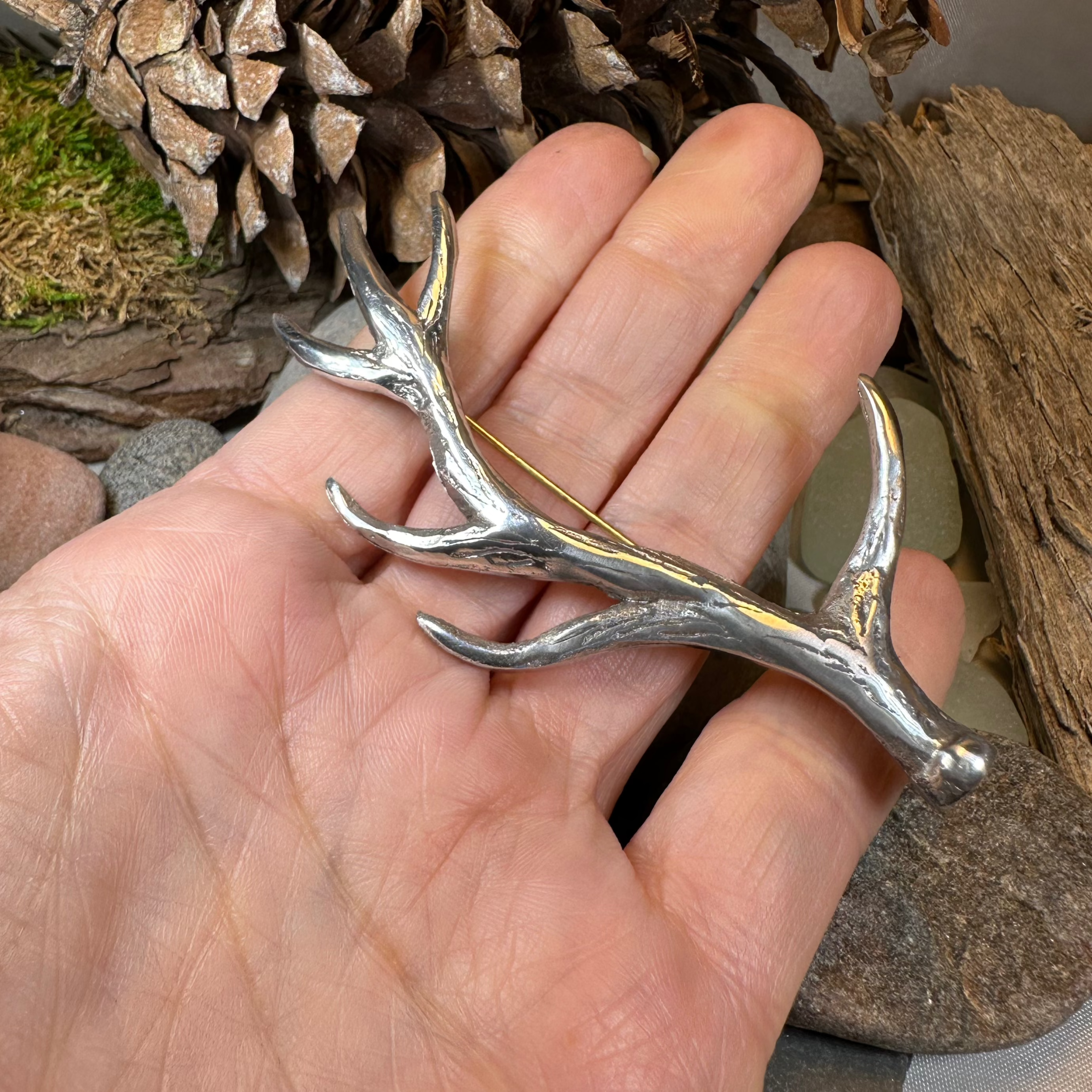Damh Antler Kilt Pin - Handmade in Scotland