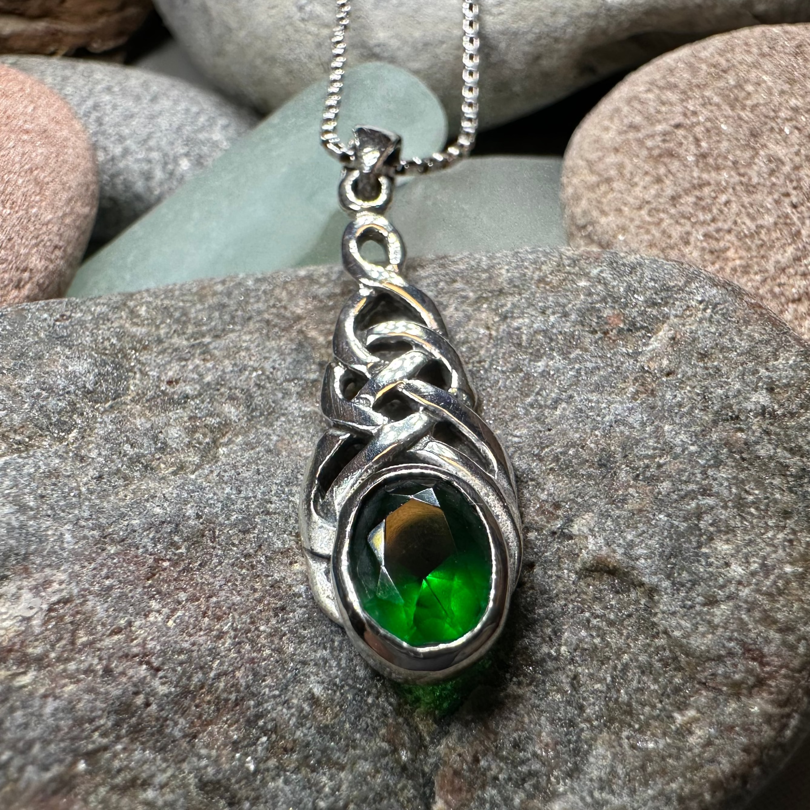 Emma Celtic Knot Necklace
