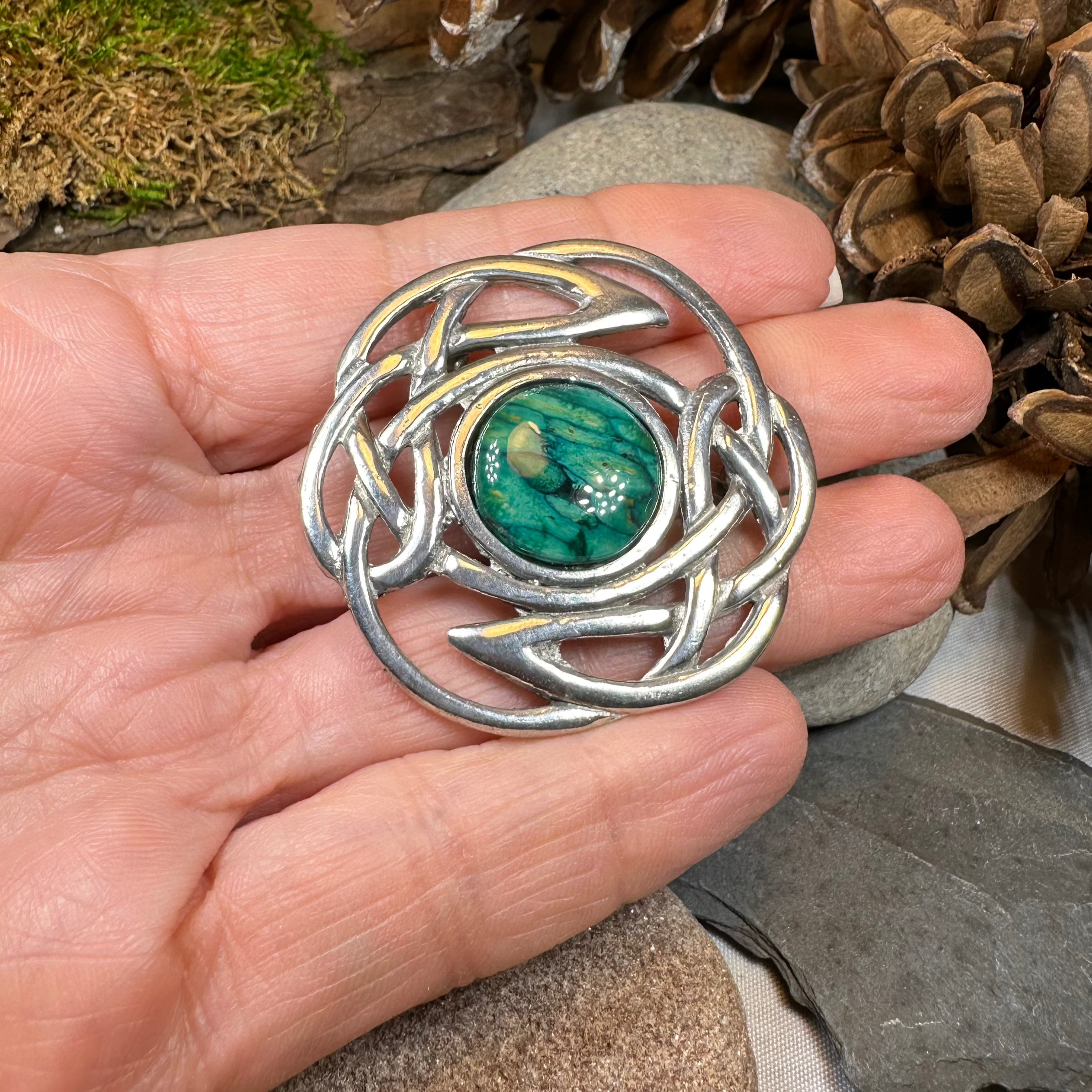 Elegant Heathergems Celtic Knot Brooch - Handmade in Scotland