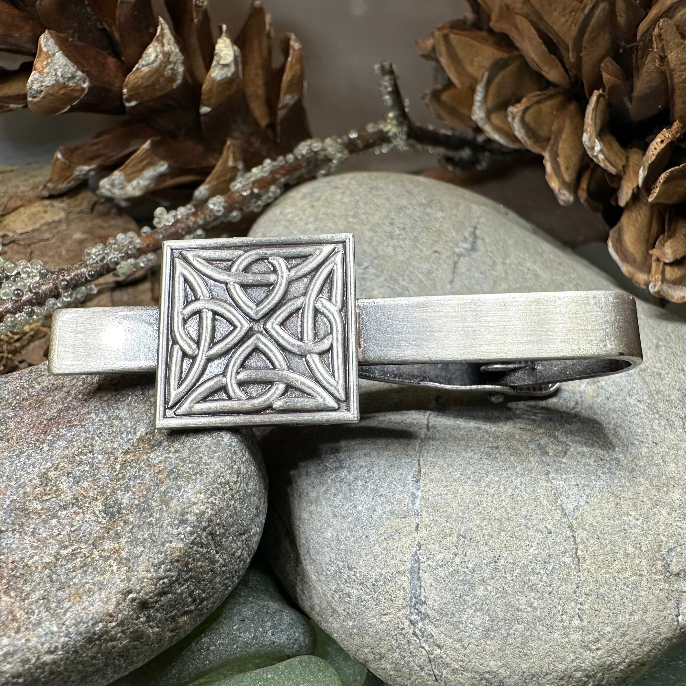 Square Trinity Knot Tie Bar