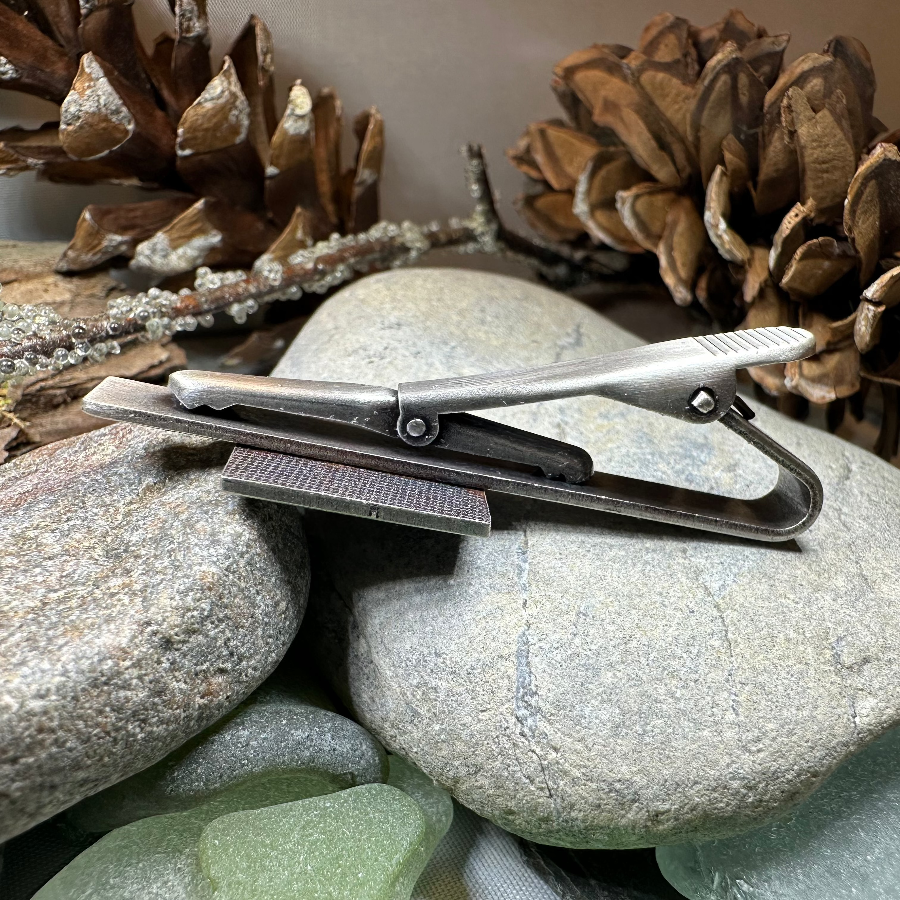Square Trinity Knot Tie Bar