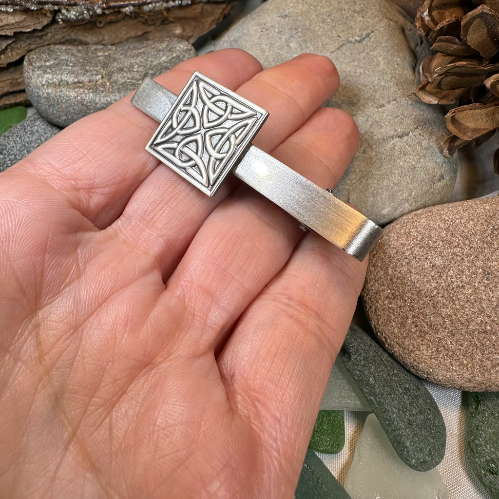 Square Trinity Knot Tie Bar