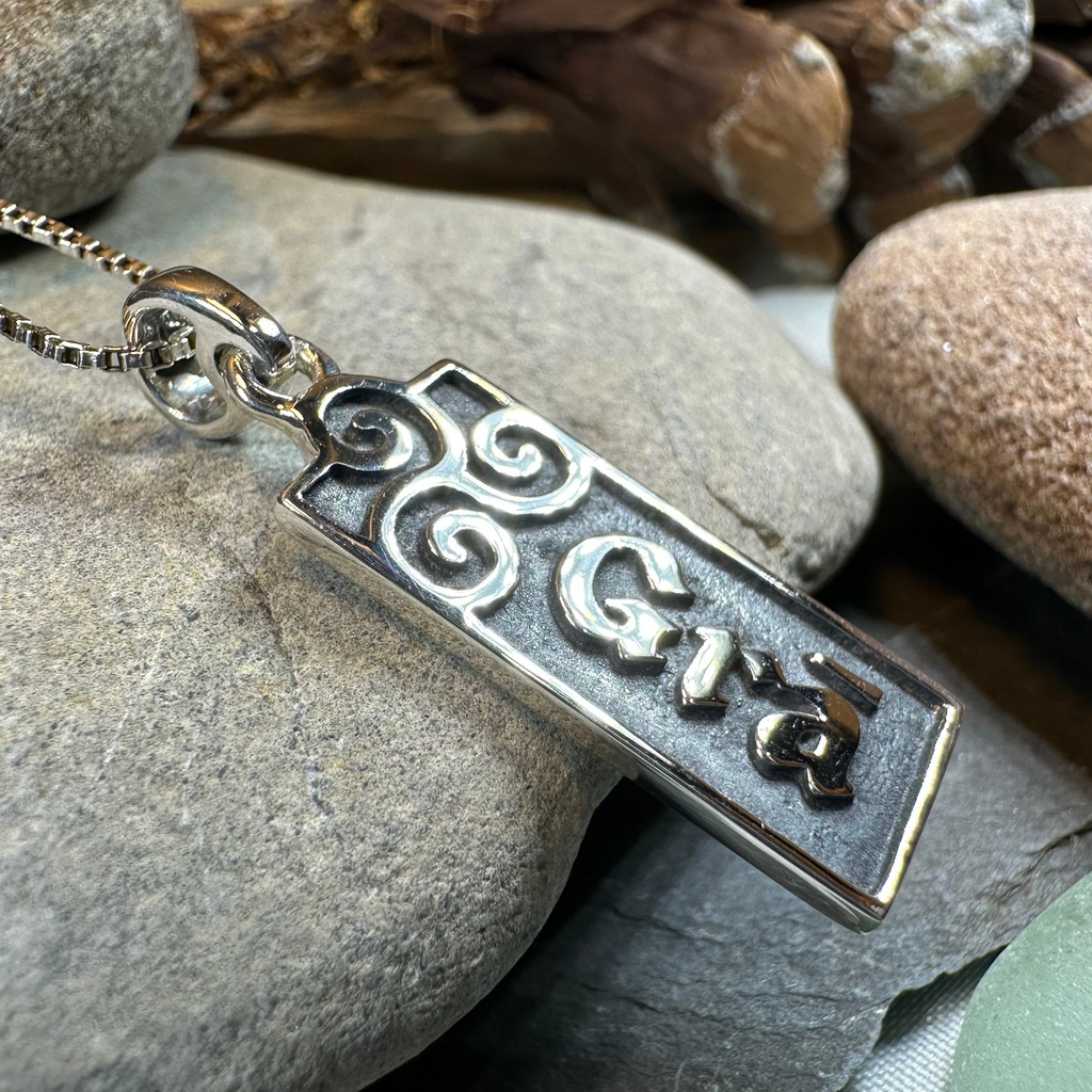 Irish Gaelic Love Grá Necklace in Sterling Silver