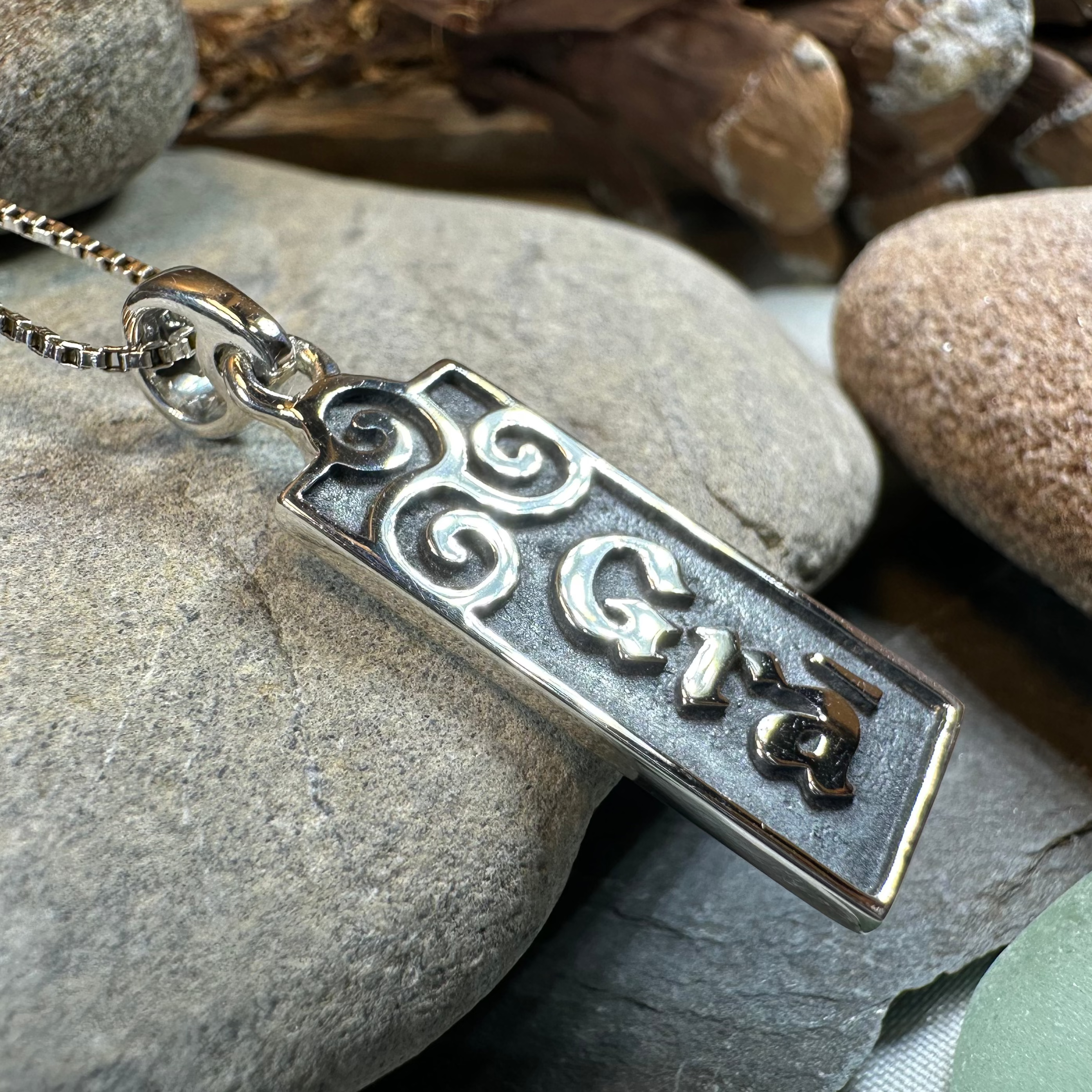 Irish Gaelic Love Grá Necklace in Sterling Silver