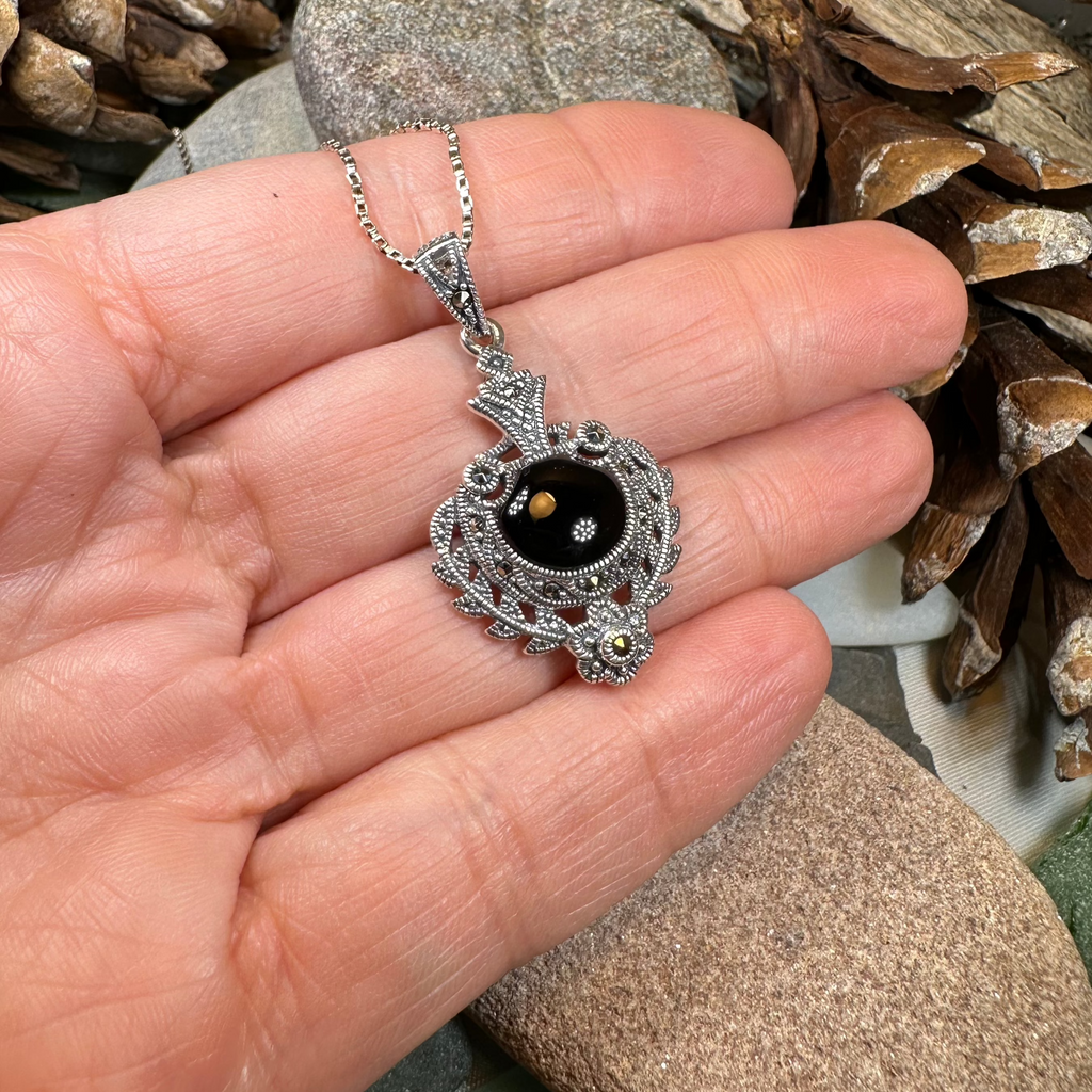 Vintage Onyx Celtic Necklace