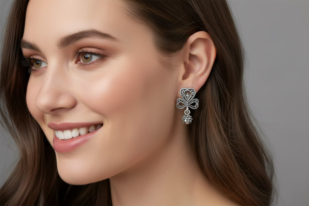 Connemara Shamrock Post Earrings for Women