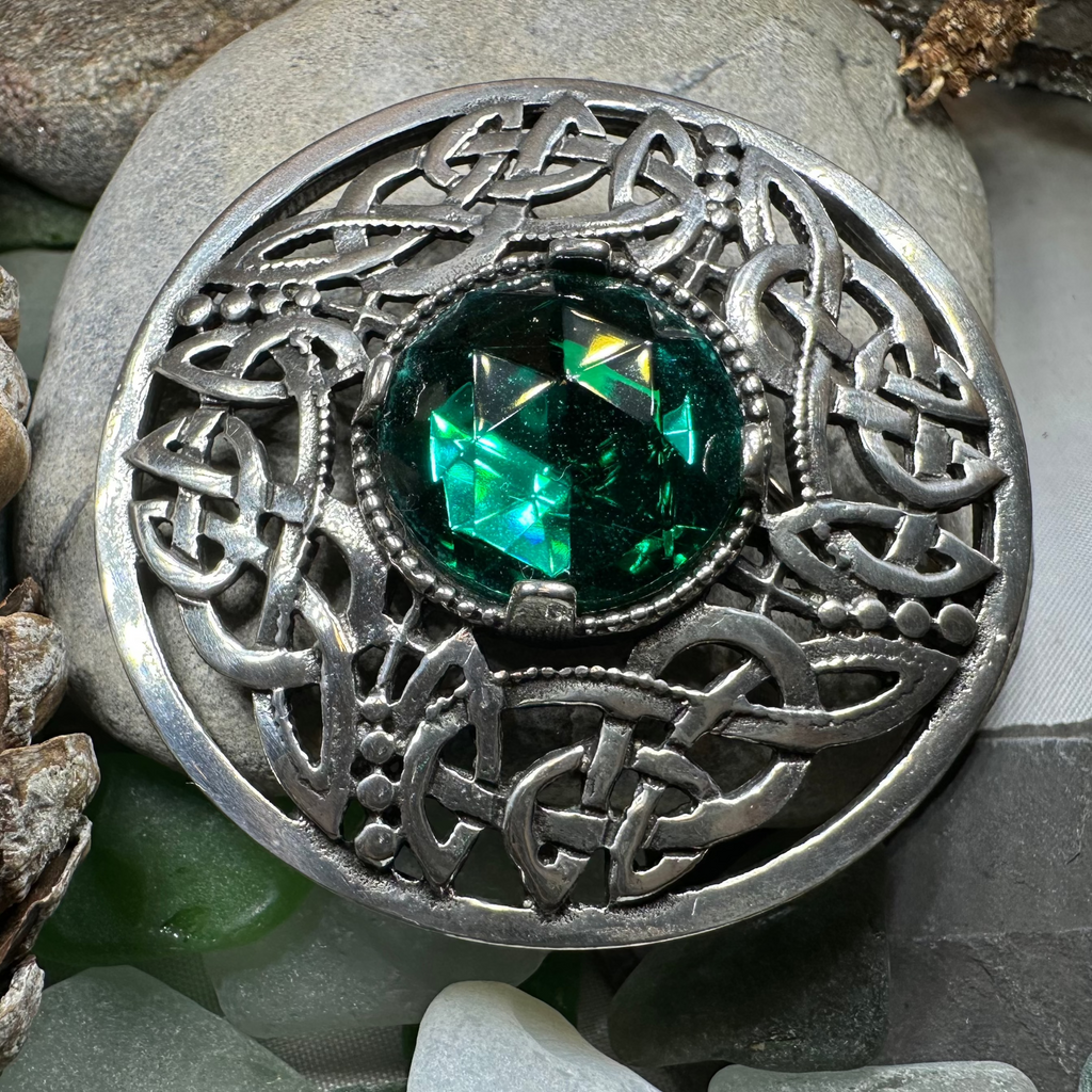 Cruithne Celtic Knot Brooch