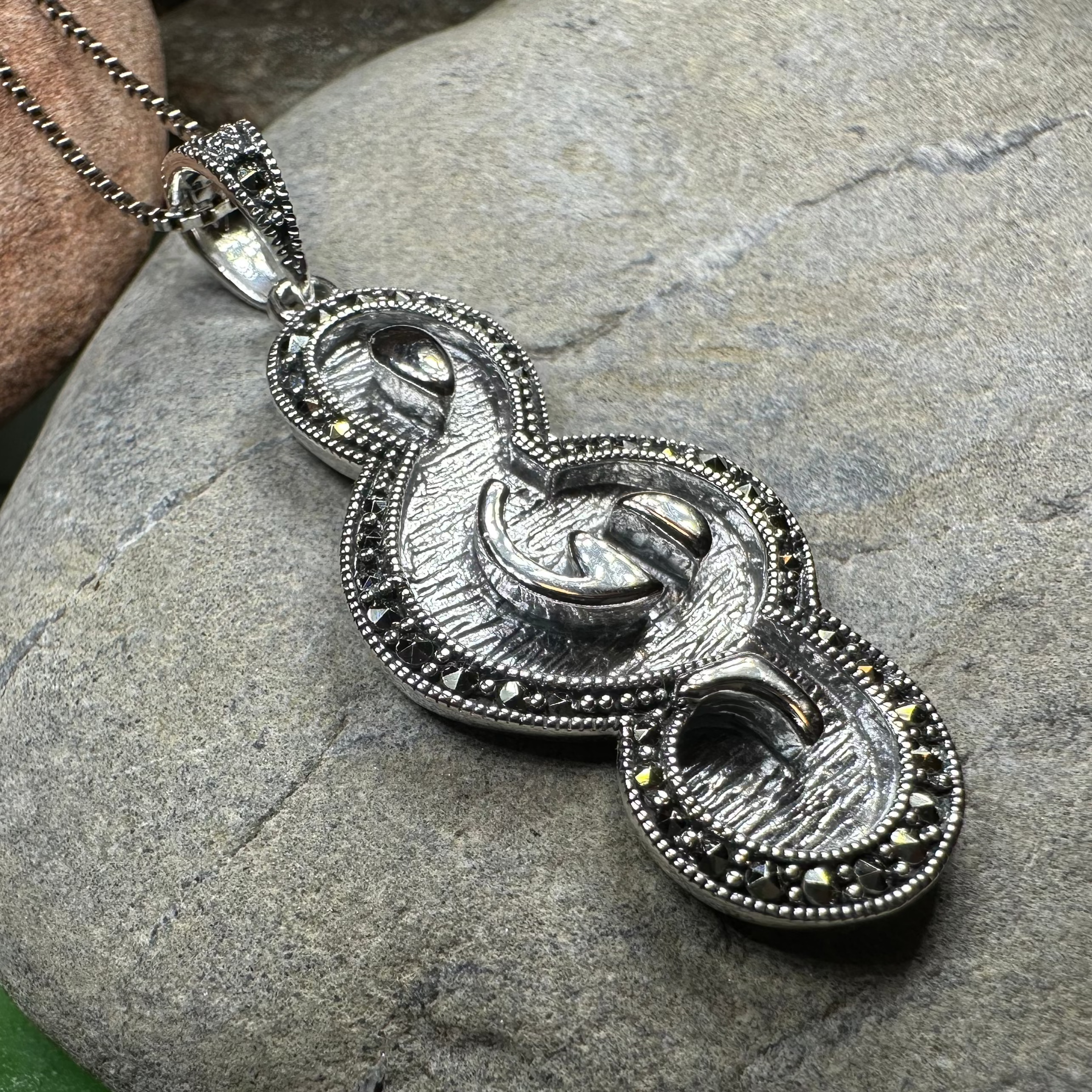Crescendo Music Note Necklace