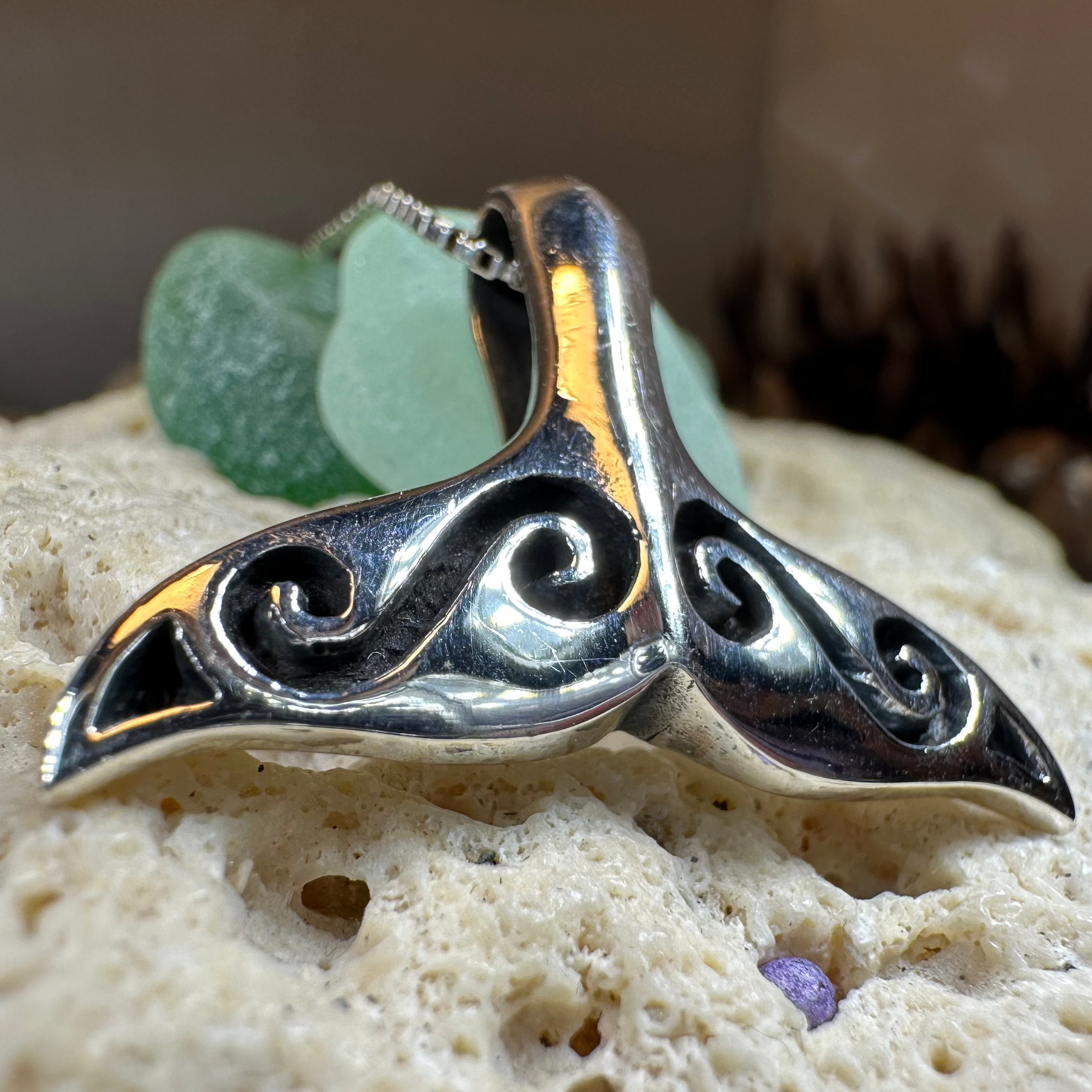 Míol Mór Whale Tail Necklace