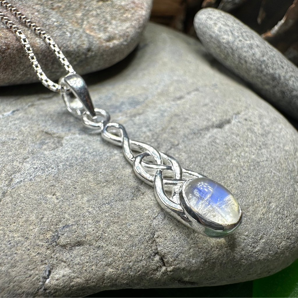Dublin Celtic Knot Necklace