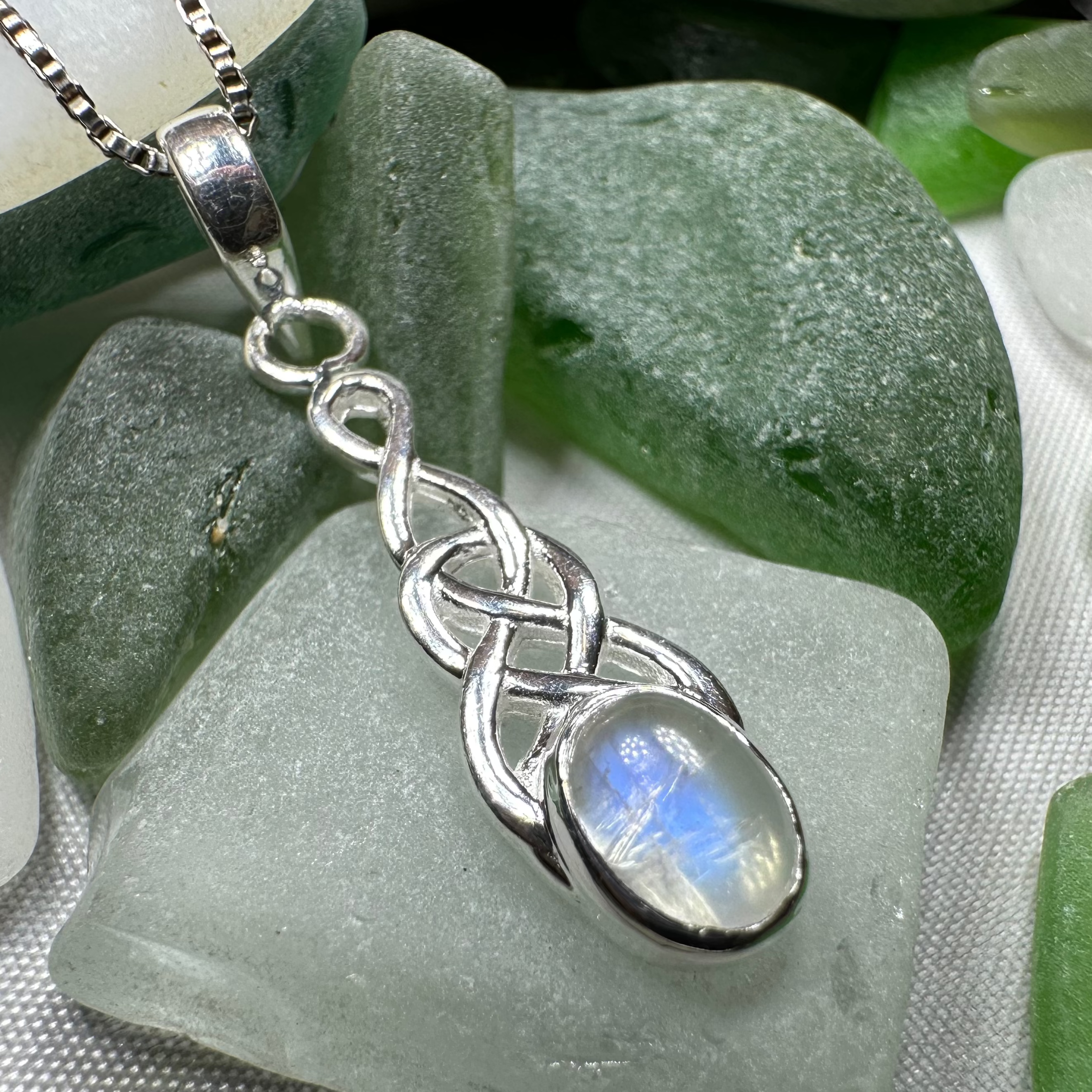 Dublin Celtic Knot Necklace