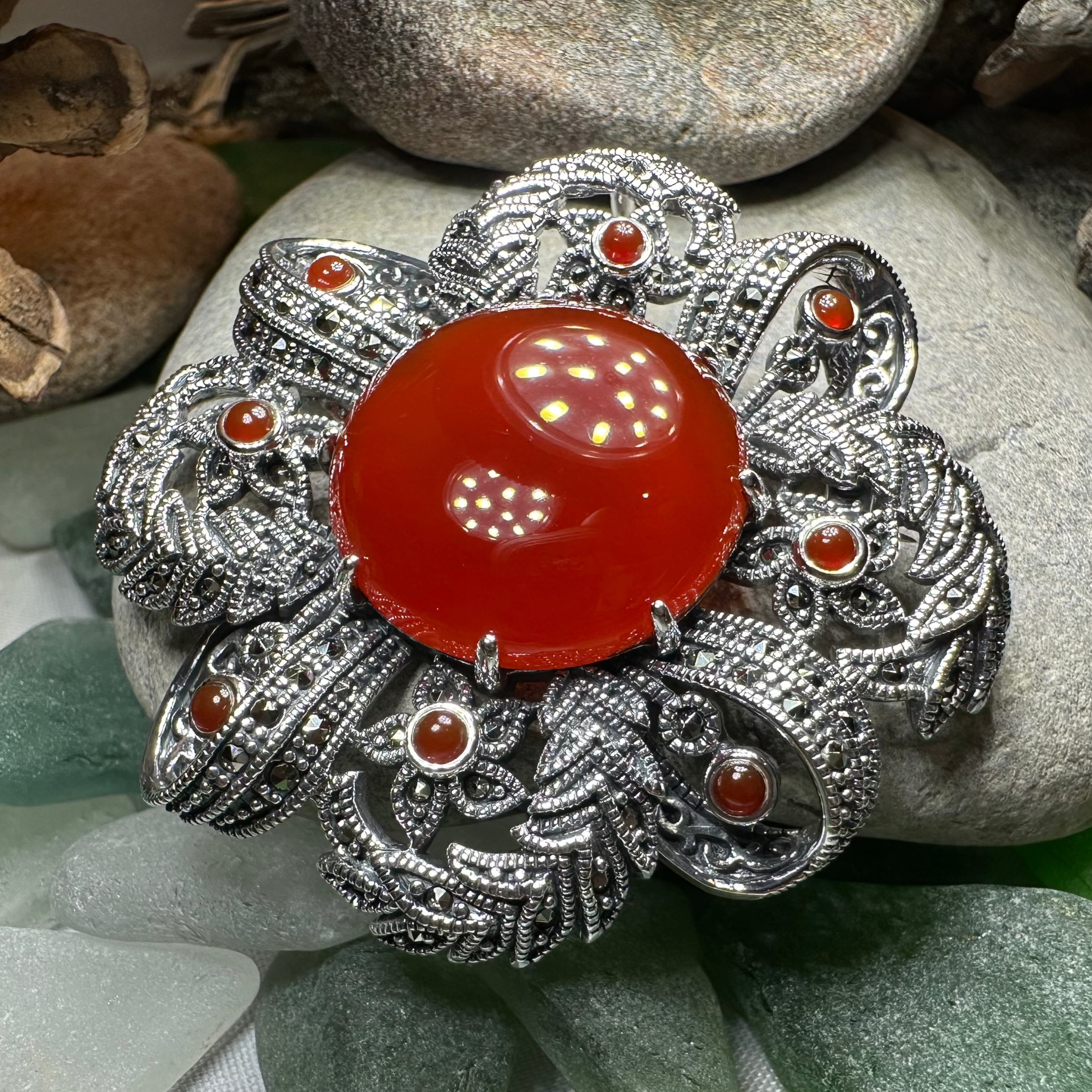 Ríona Celtic Knot Brooch