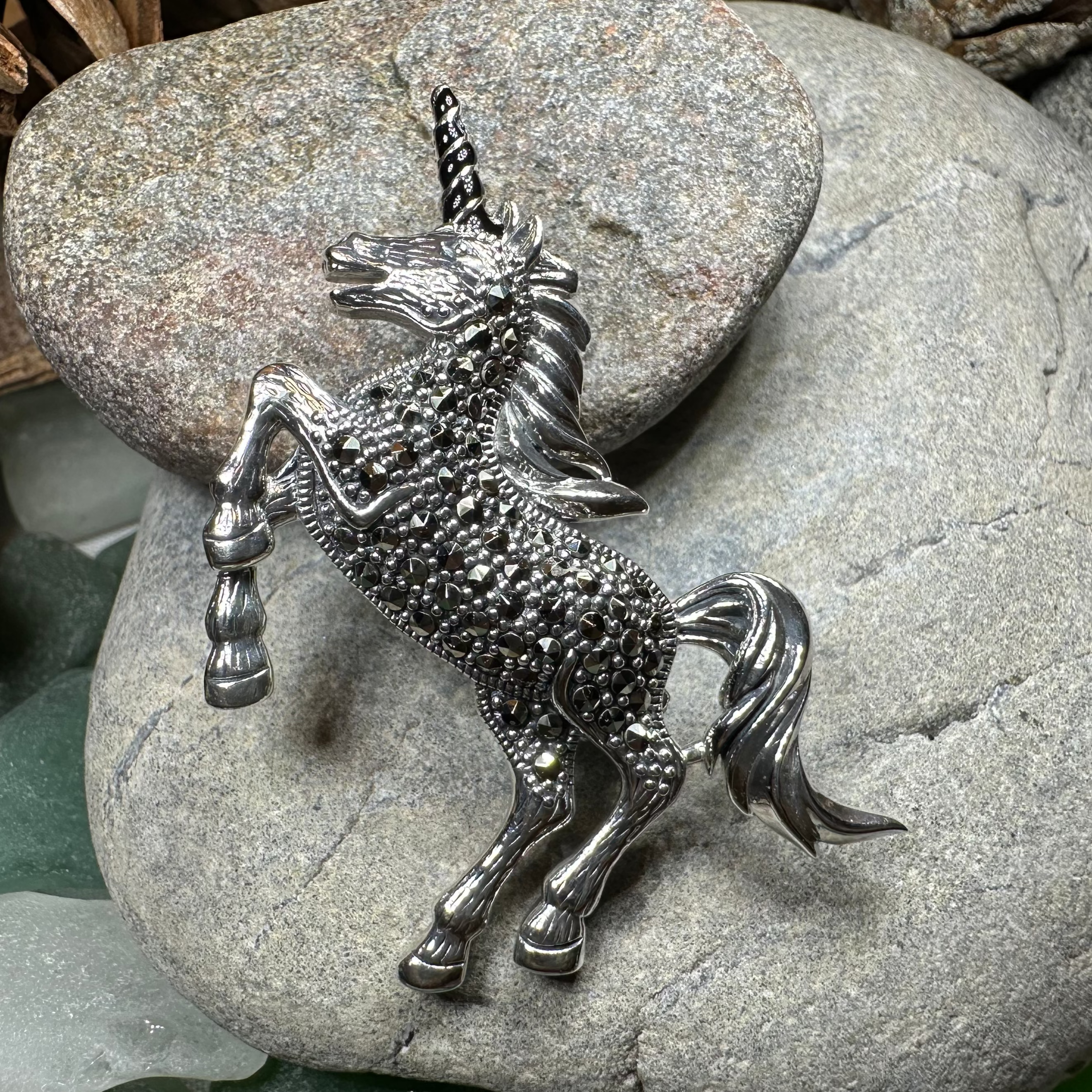Prancing Unicorn of Scotland Pin