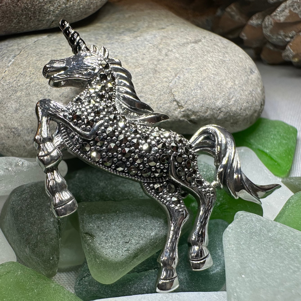 Prancing Unicorn of Scotland Pin