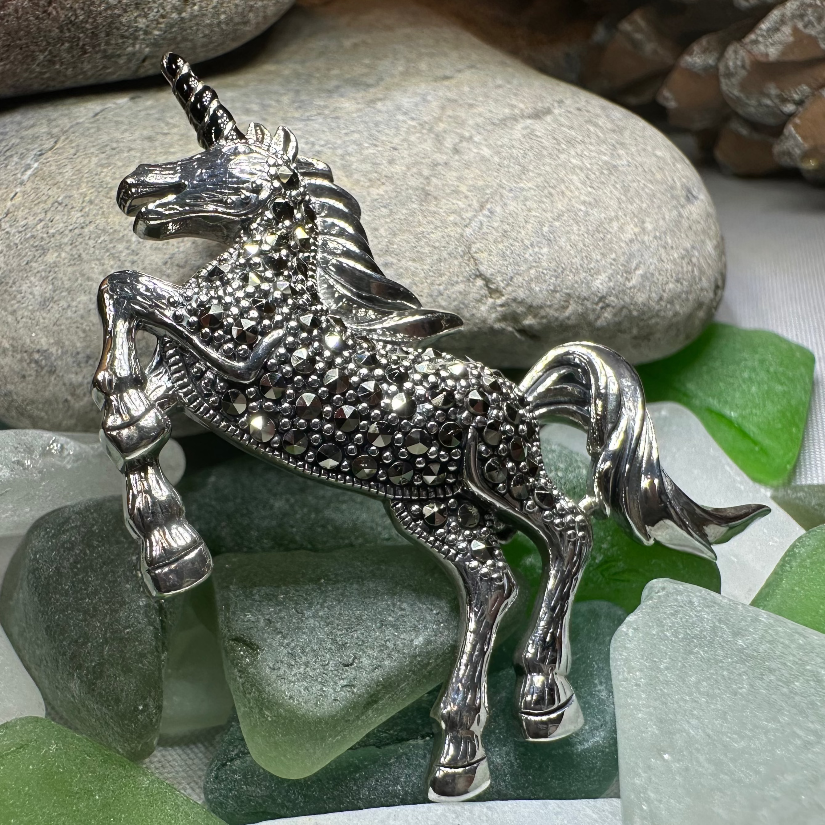 Prancing Unicorn of Scotland Pin